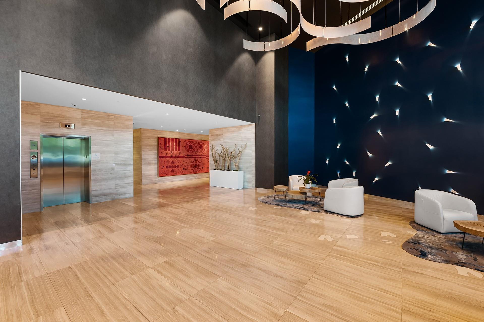 PARAMOUNT - Residential Lease