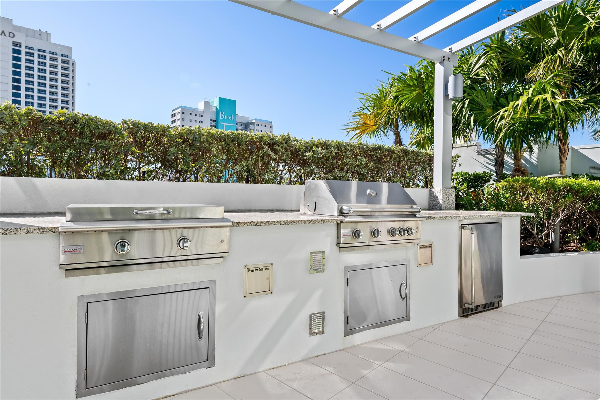 PARAMOUNT - Residential Lease