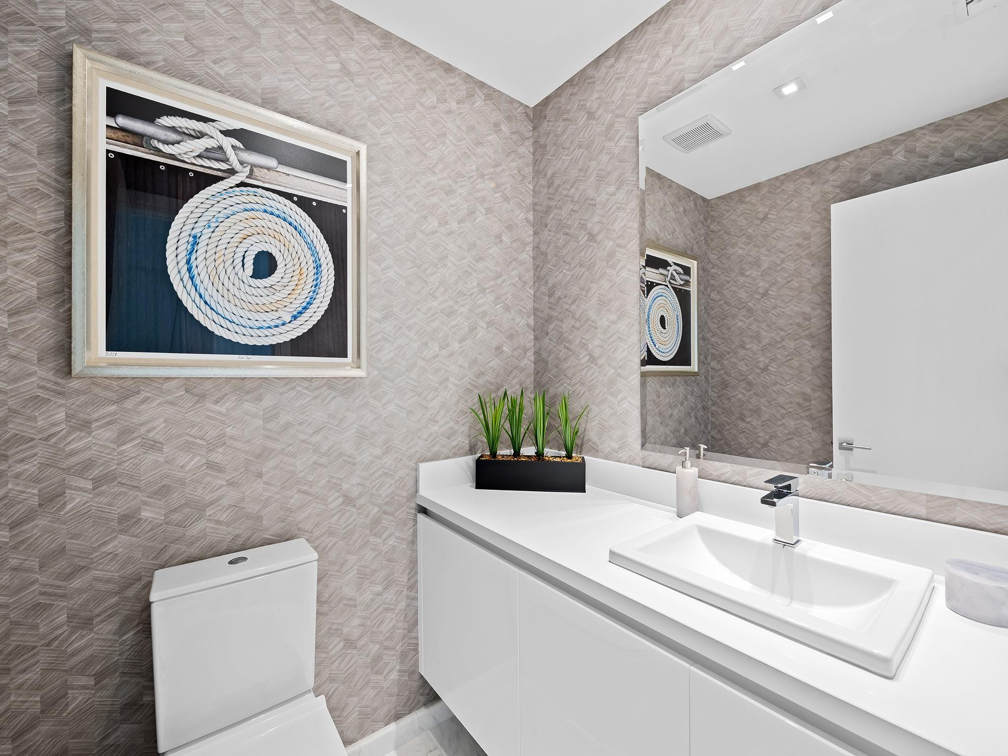 PARAMOUNT - Residential Lease