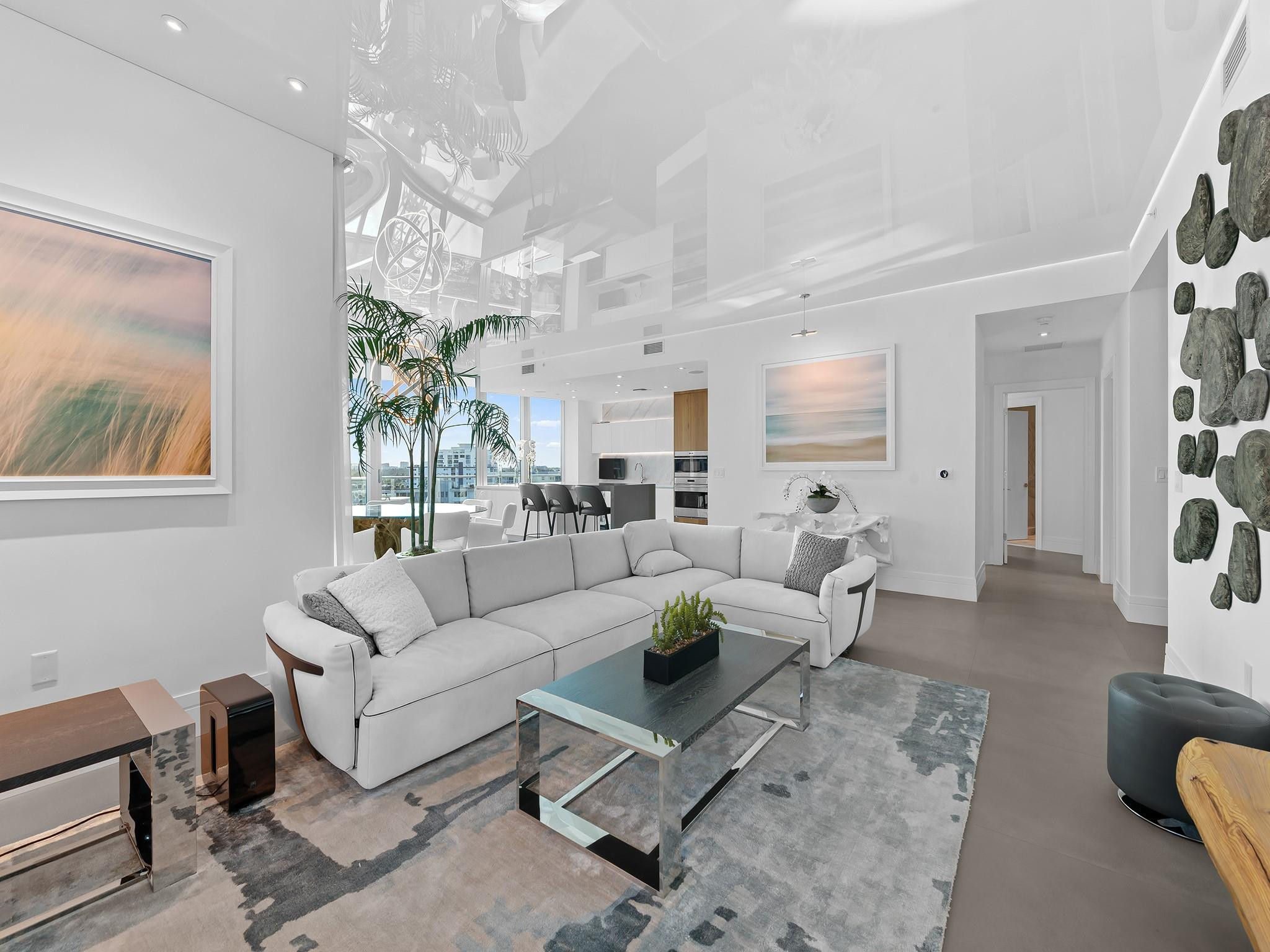 PARAMOUNT - Residential Lease