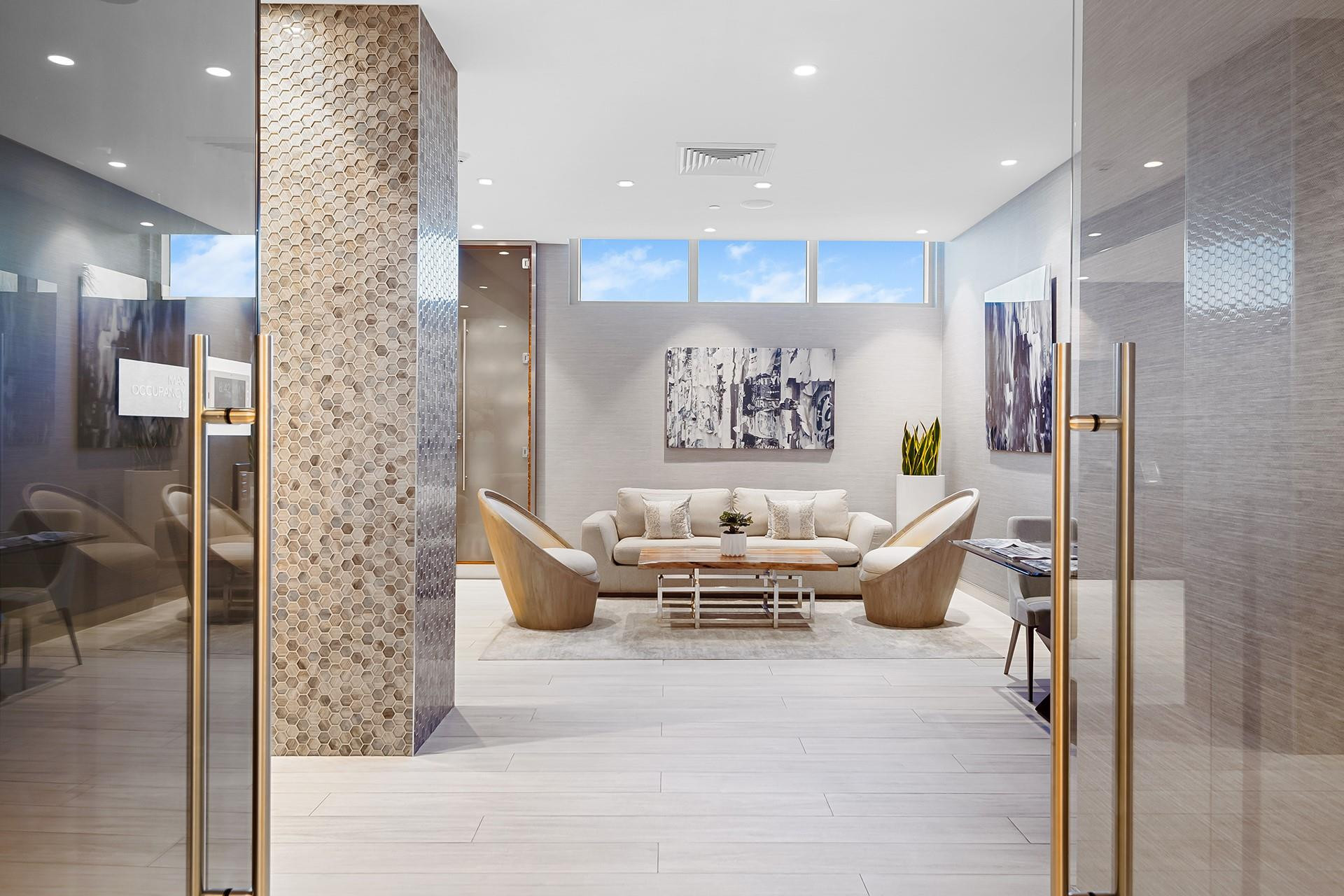 PARAMOUNT - Residential Lease