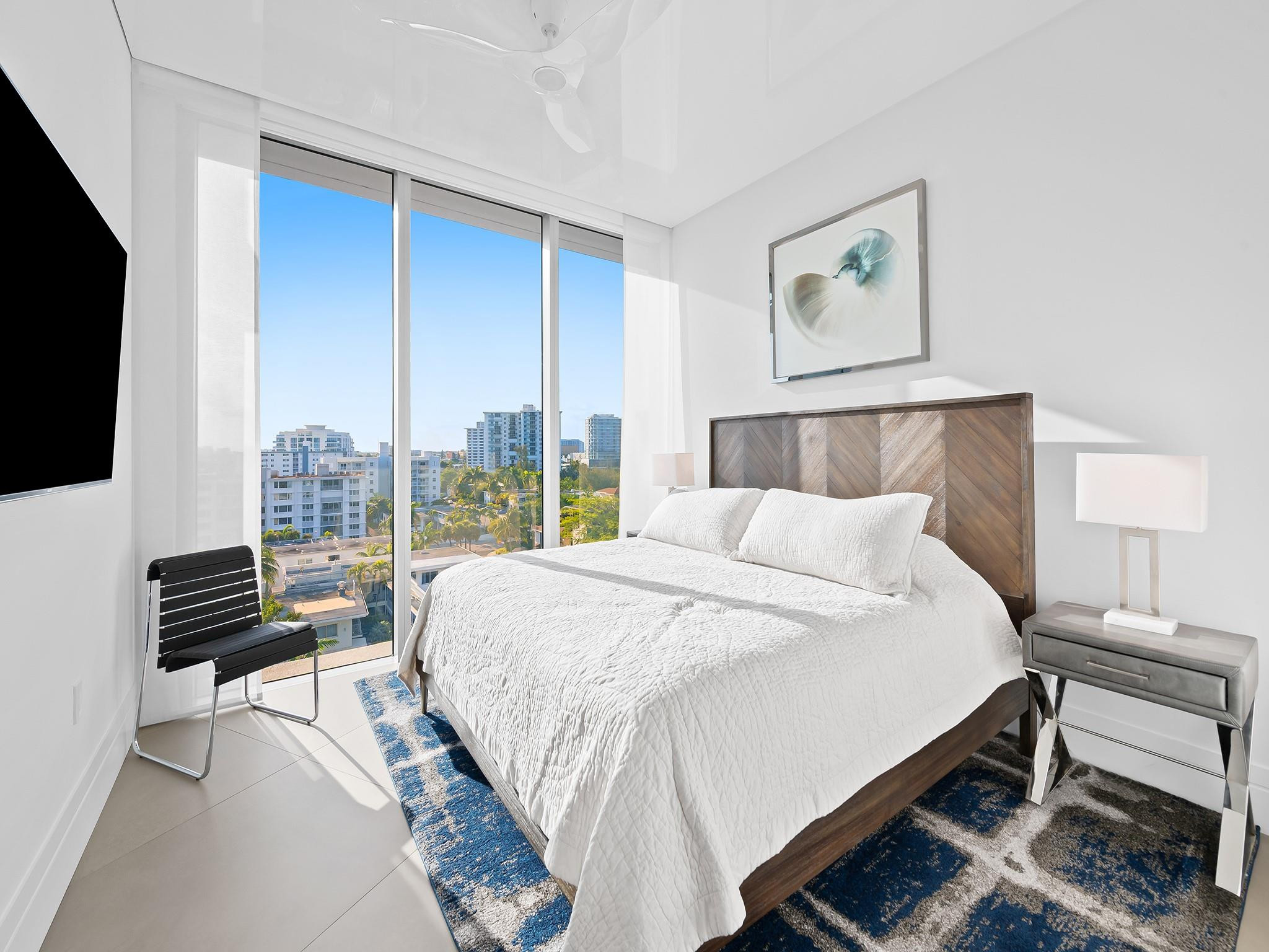 PARAMOUNT - Residential Lease