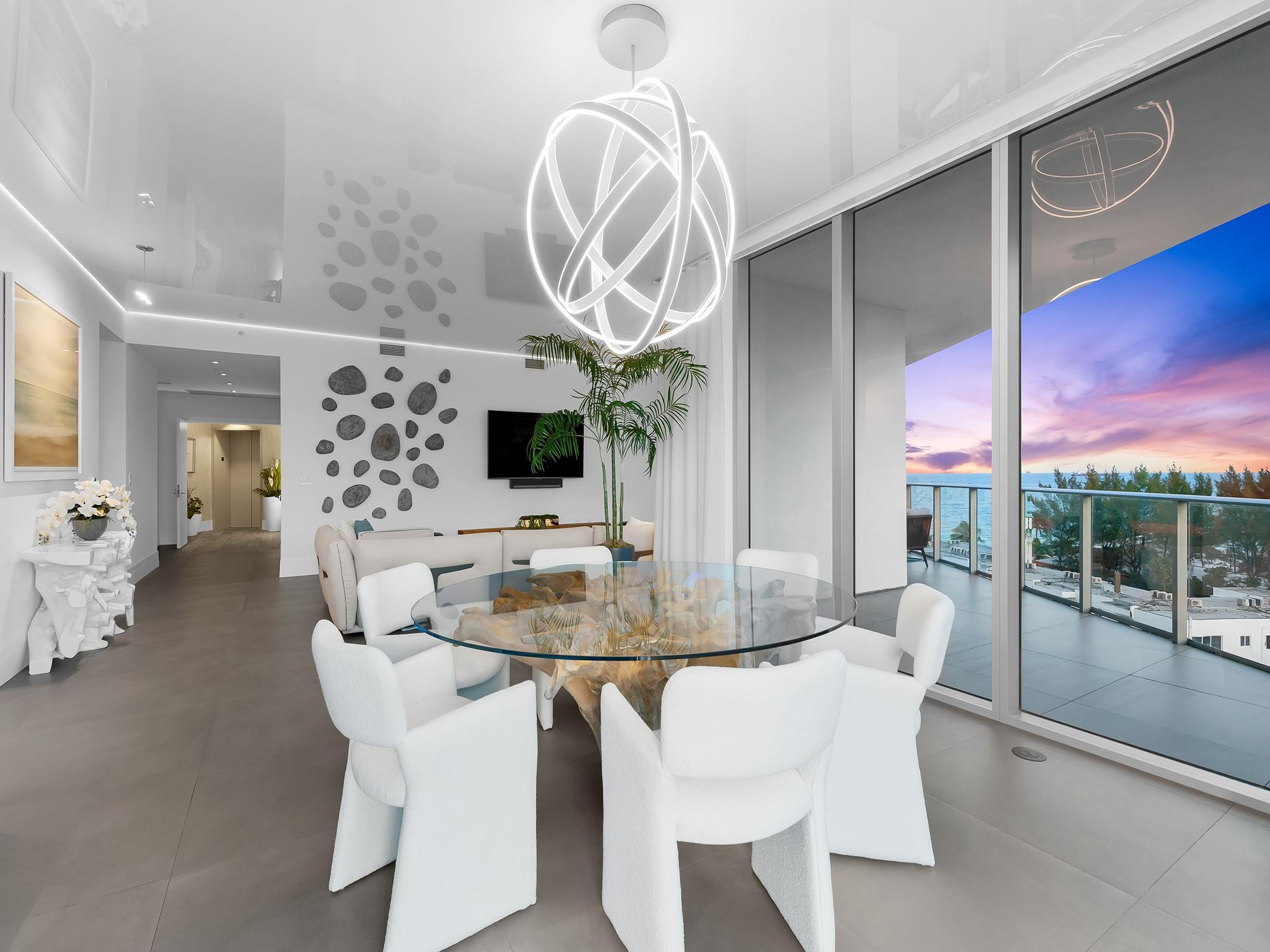 PARAMOUNT - Residential Lease