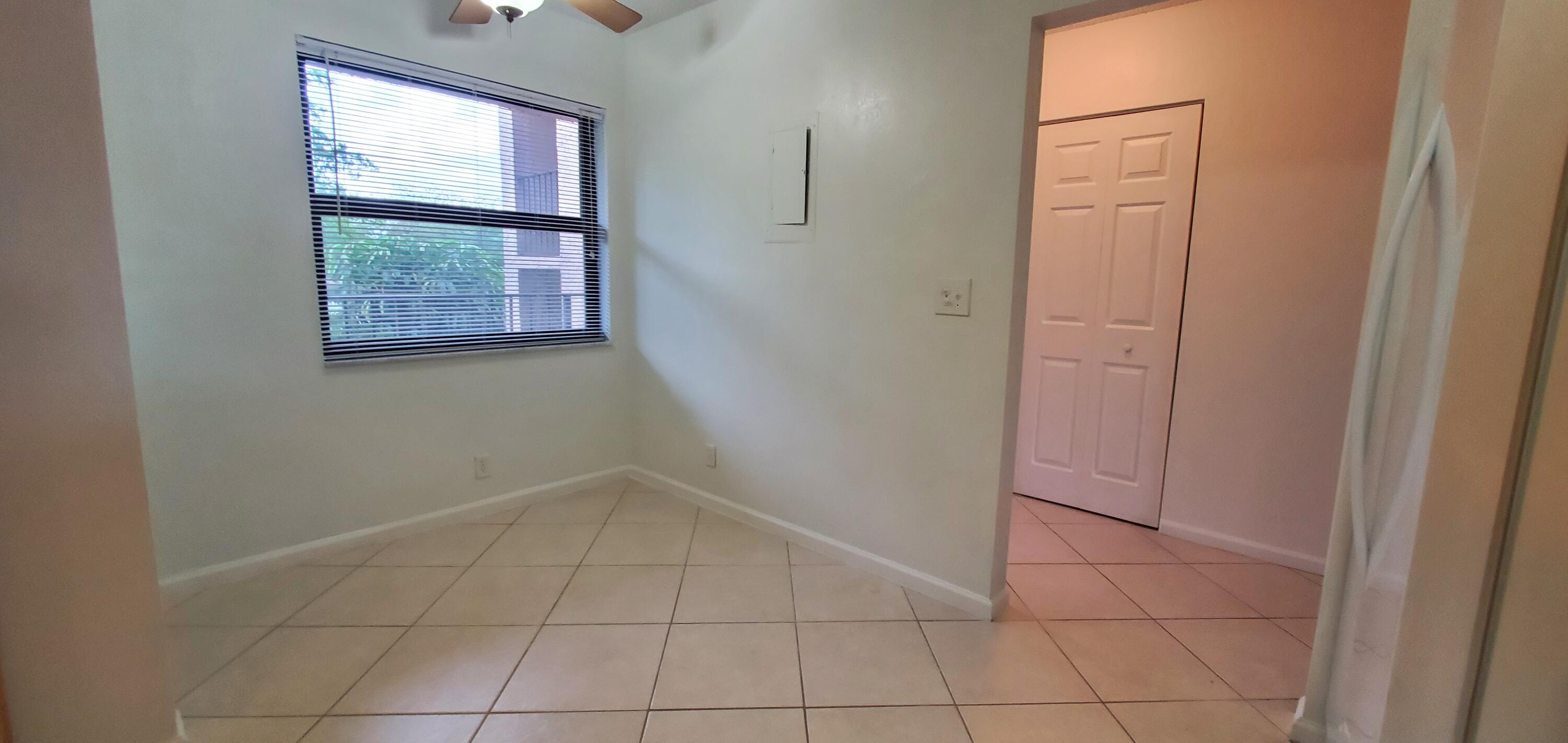 PALM LAKES CONDO - Residential Lease