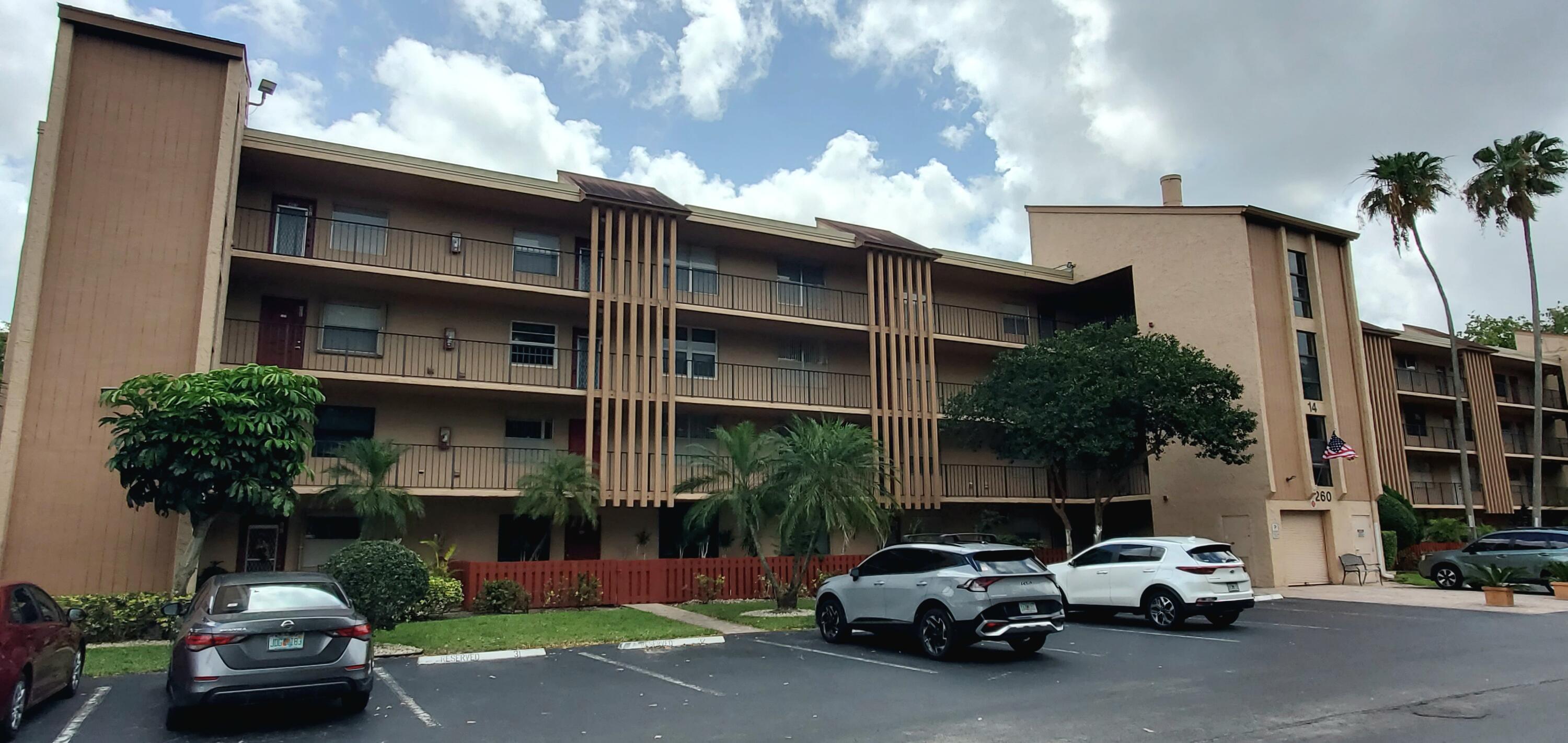 PALM LAKES CONDO - Residential Lease