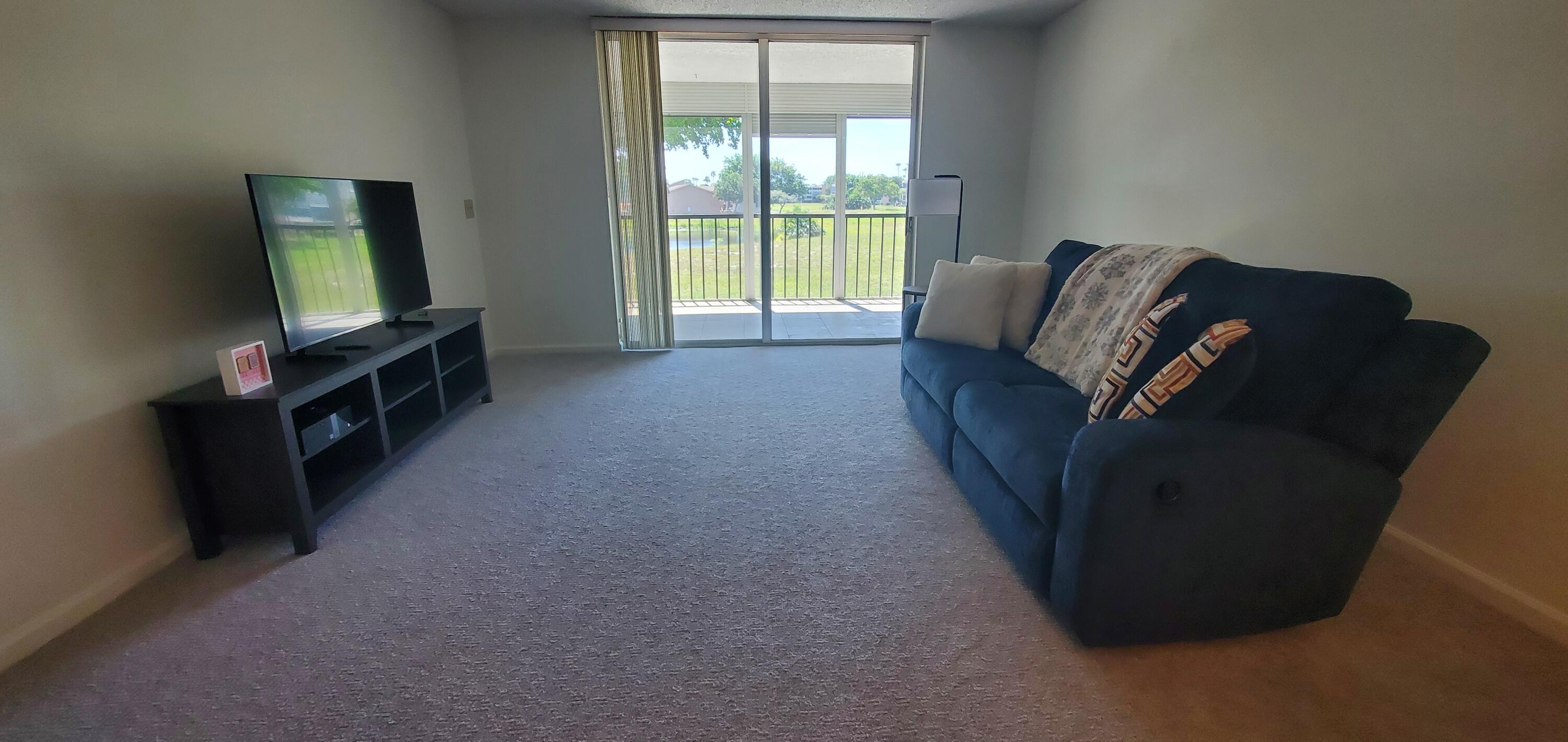 PALM LAKES CONDO - Residential Lease