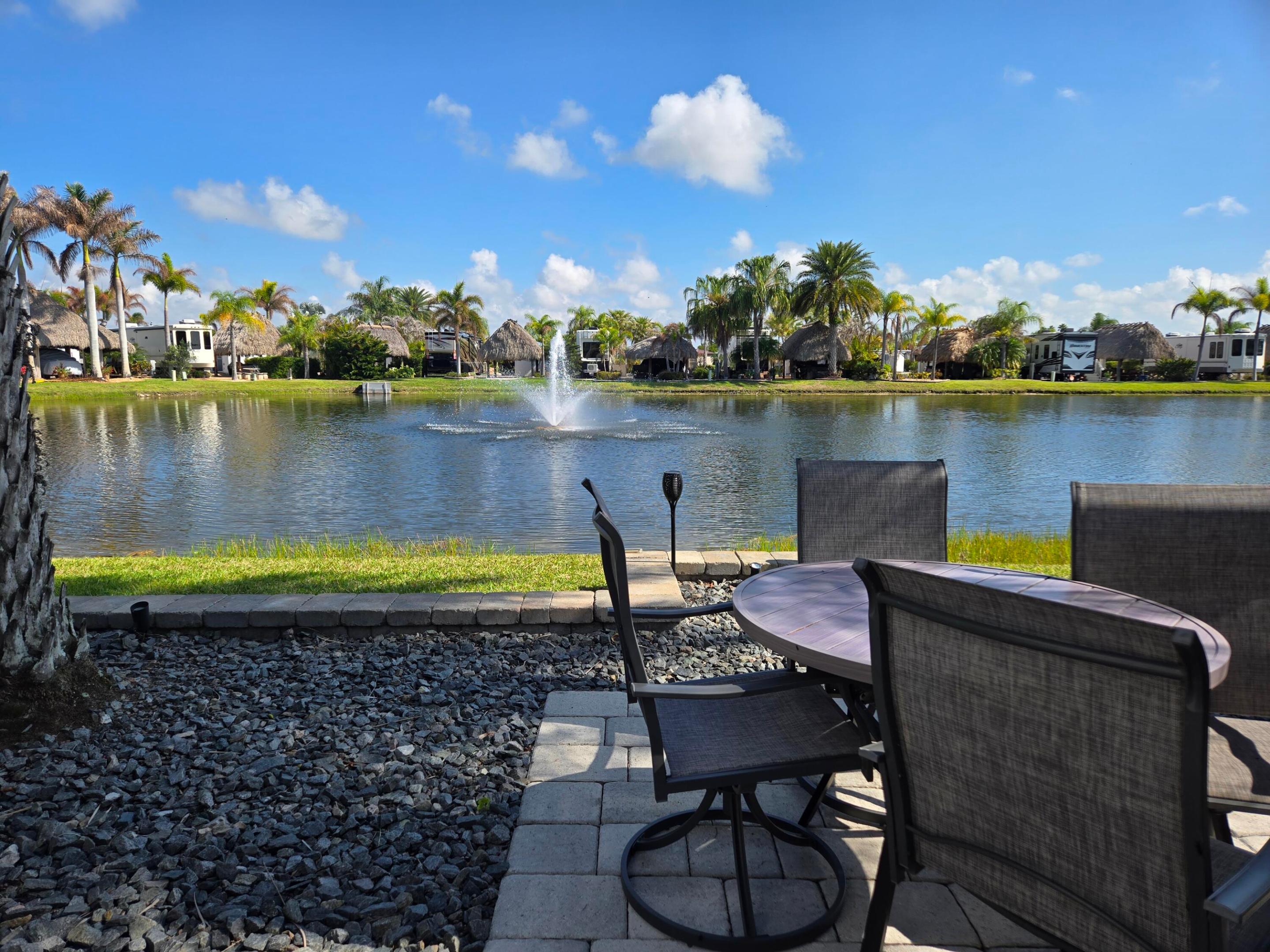 SILVER PALMS RV VILLAGE - Land
