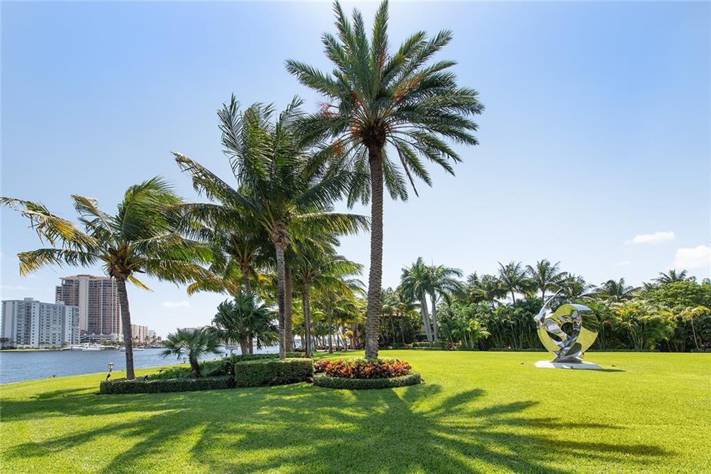 SEA ISLAND - Land