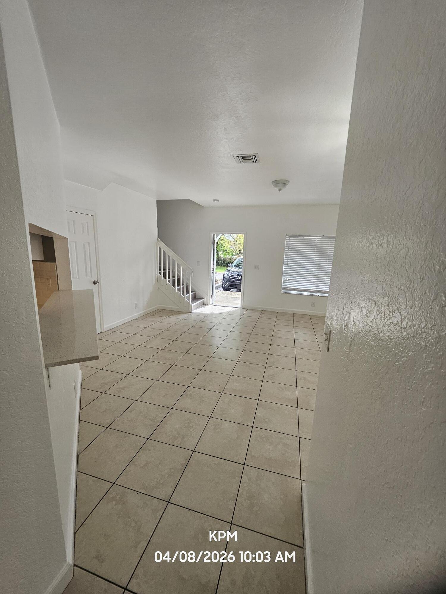 LAUREL OAKS ENCLAVE - Residential Lease