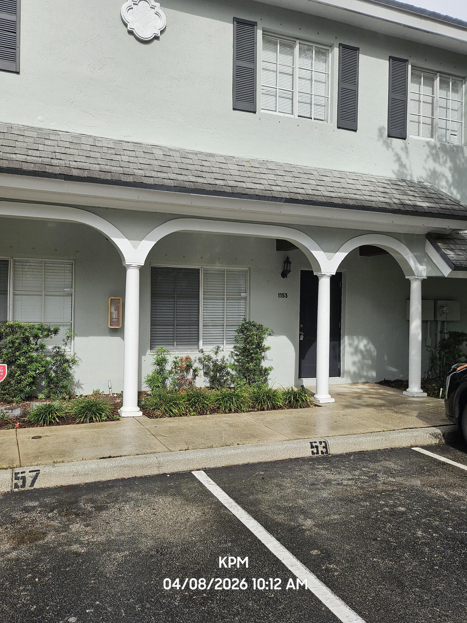 LAUREL OAKS ENCLAVE - Residential Lease