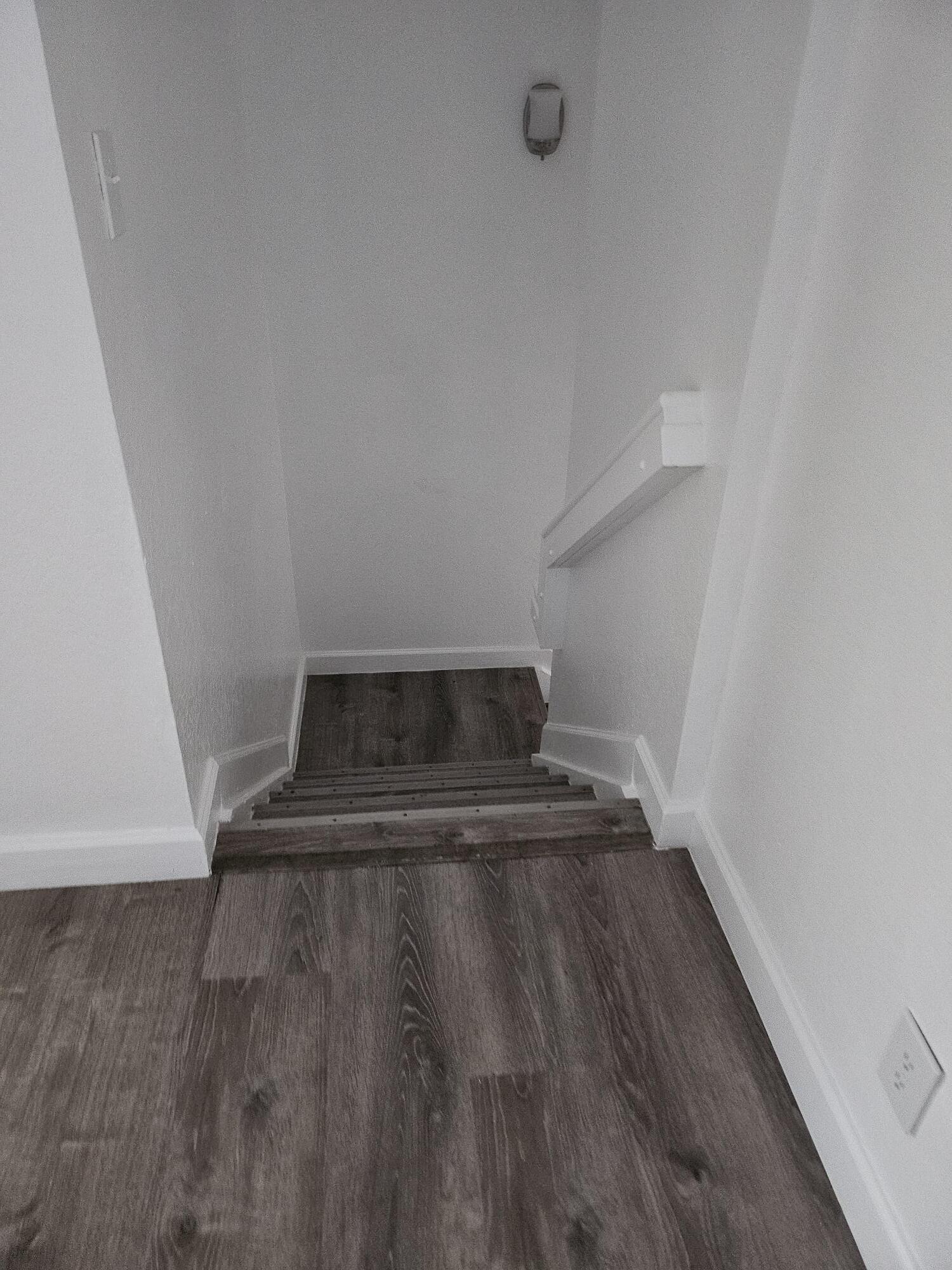 LAUREL OAKS ENCLAVE - Residential Lease