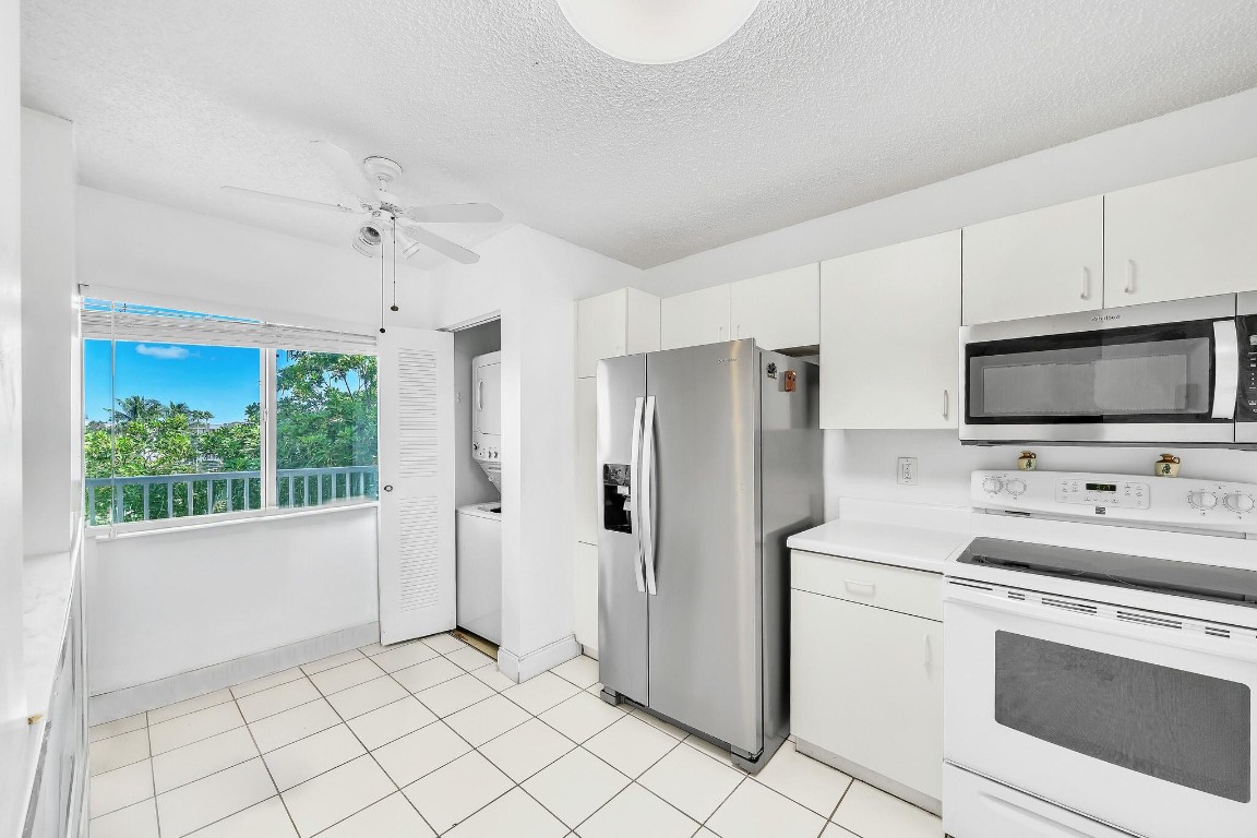 Kings Point Weldon Condo - Residential