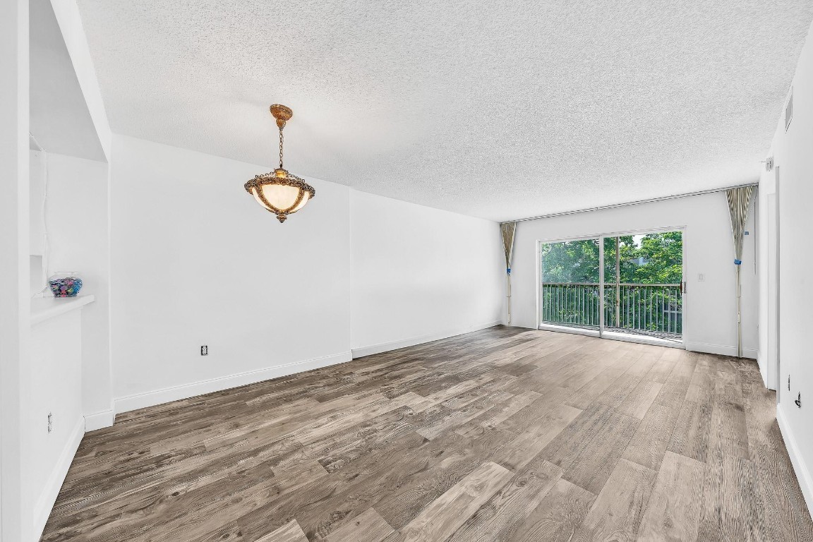 Kings Point Weldon Condo - Residential