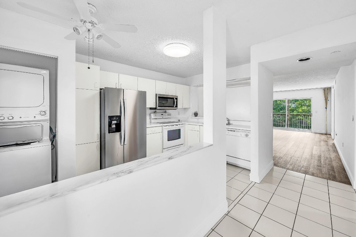 Kings Point Weldon Condo - Residential