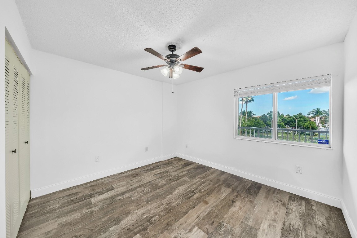 Kings Point Weldon Condo - Residential
