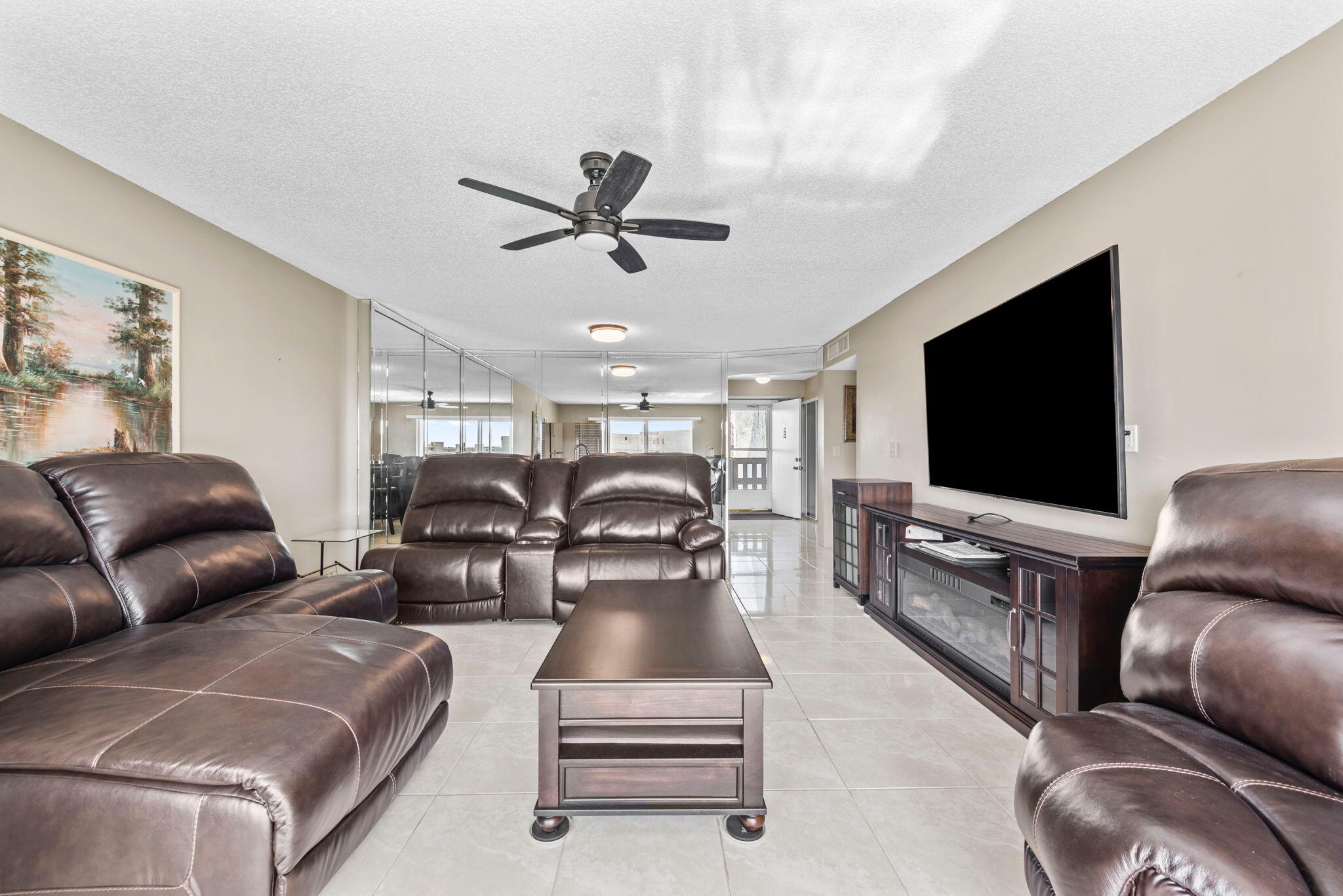 MEADOWBROOK LAKES VIEW CONDO - Residential