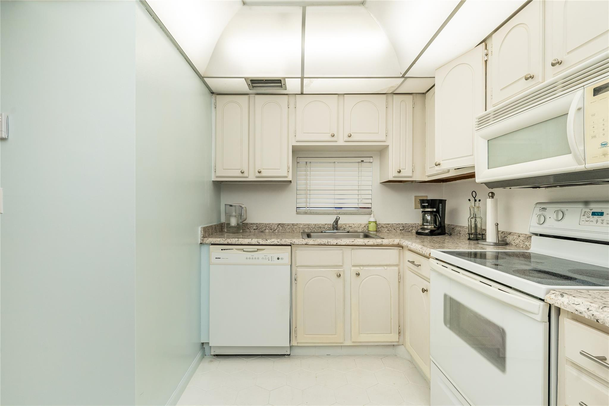 Hollybrook Golf & Tennis Club - Residential