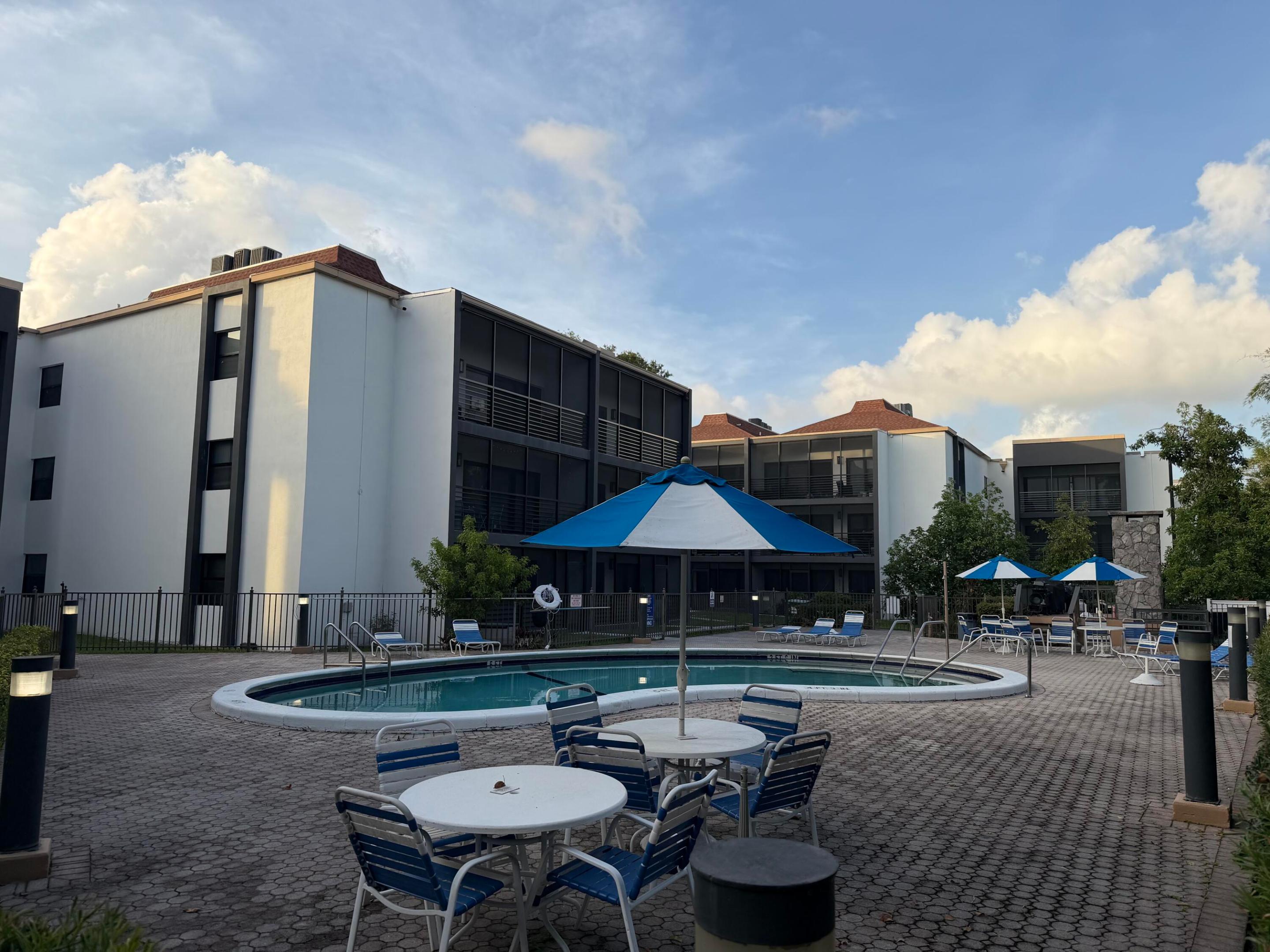 EMERALD HILLS C C APTS CONDO - Residential