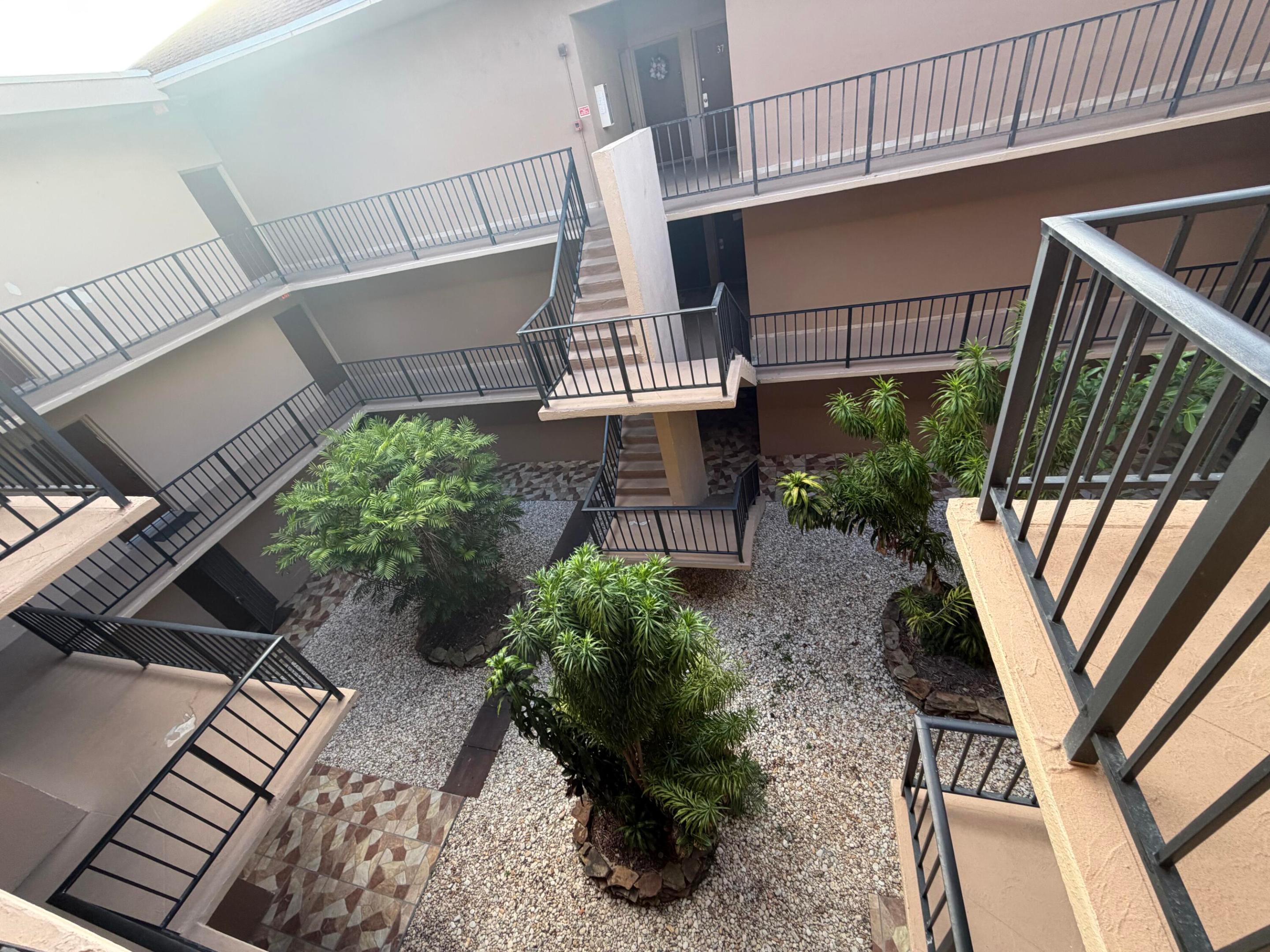 EMERALD HILLS C C APTS CONDO - Residential