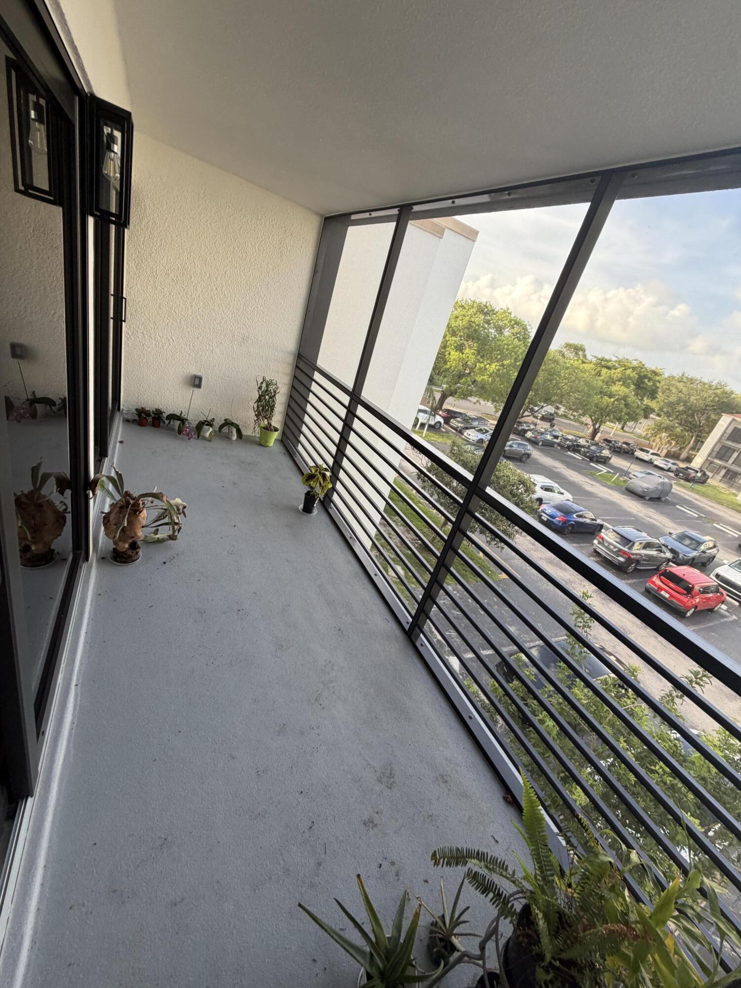 EMERALD HILLS C C APTS CONDO - Residential