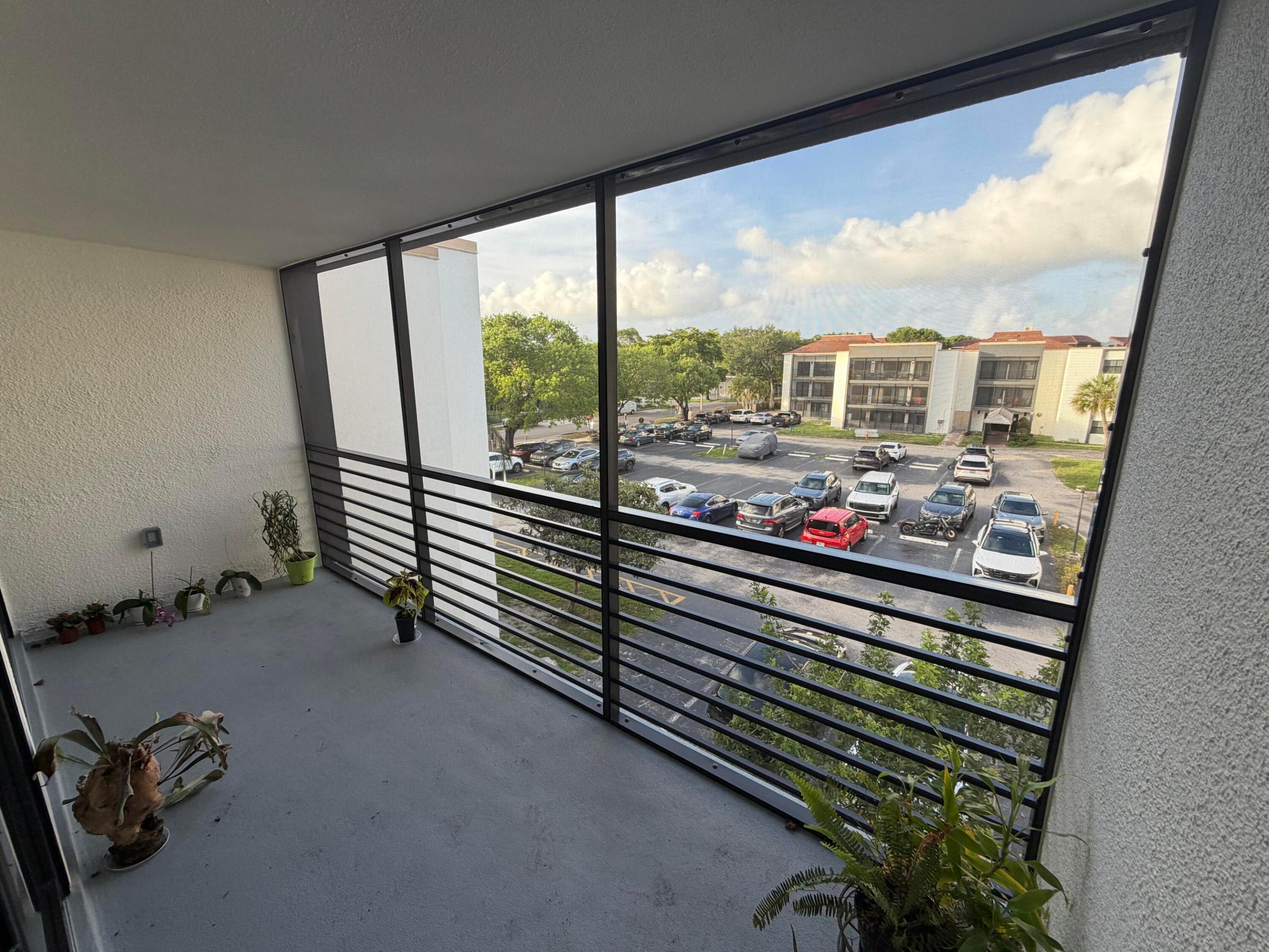 EMERALD HILLS C C APTS CONDO - Residential