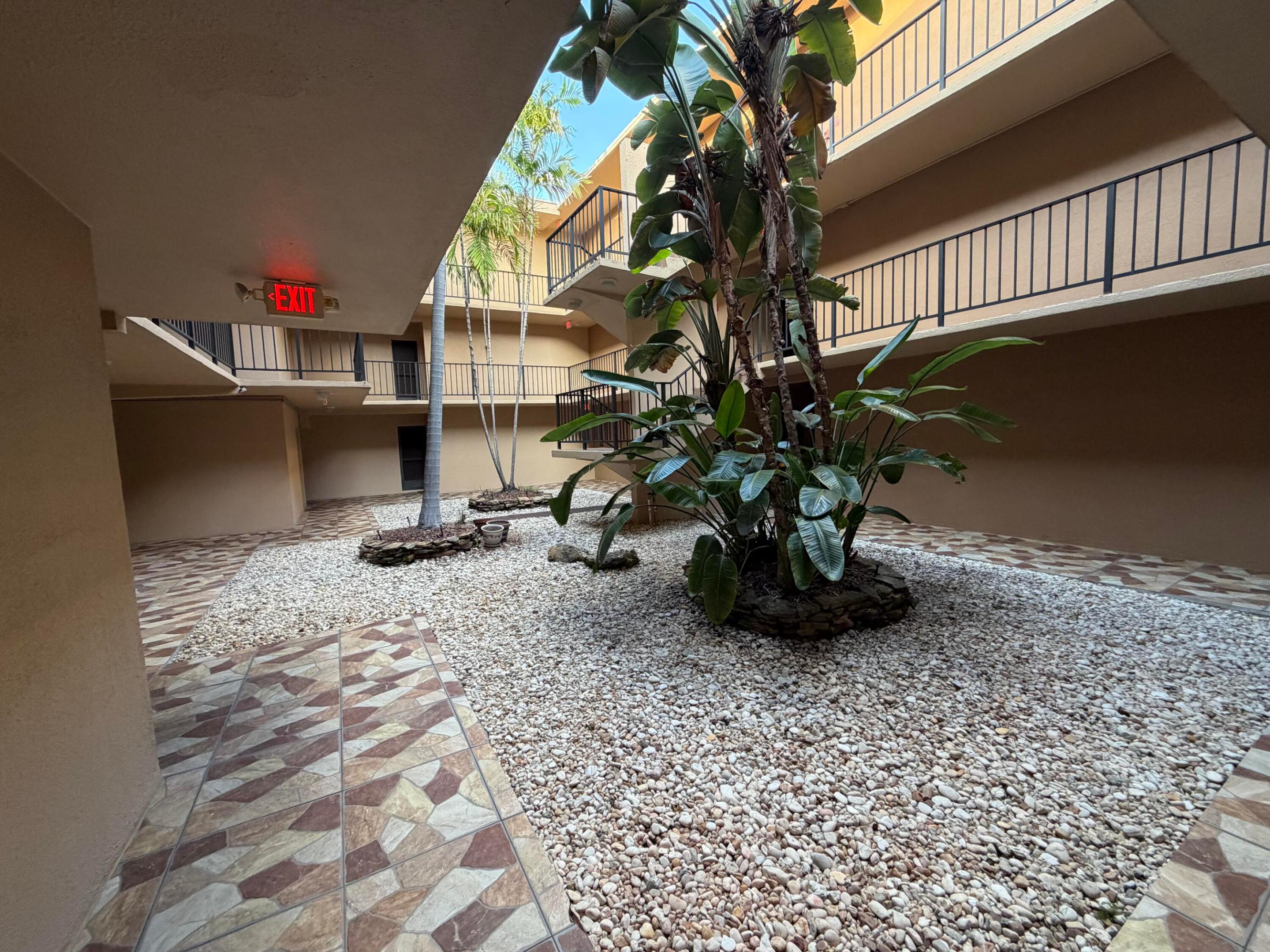 EMERALD HILLS C C APTS CONDO - Residential