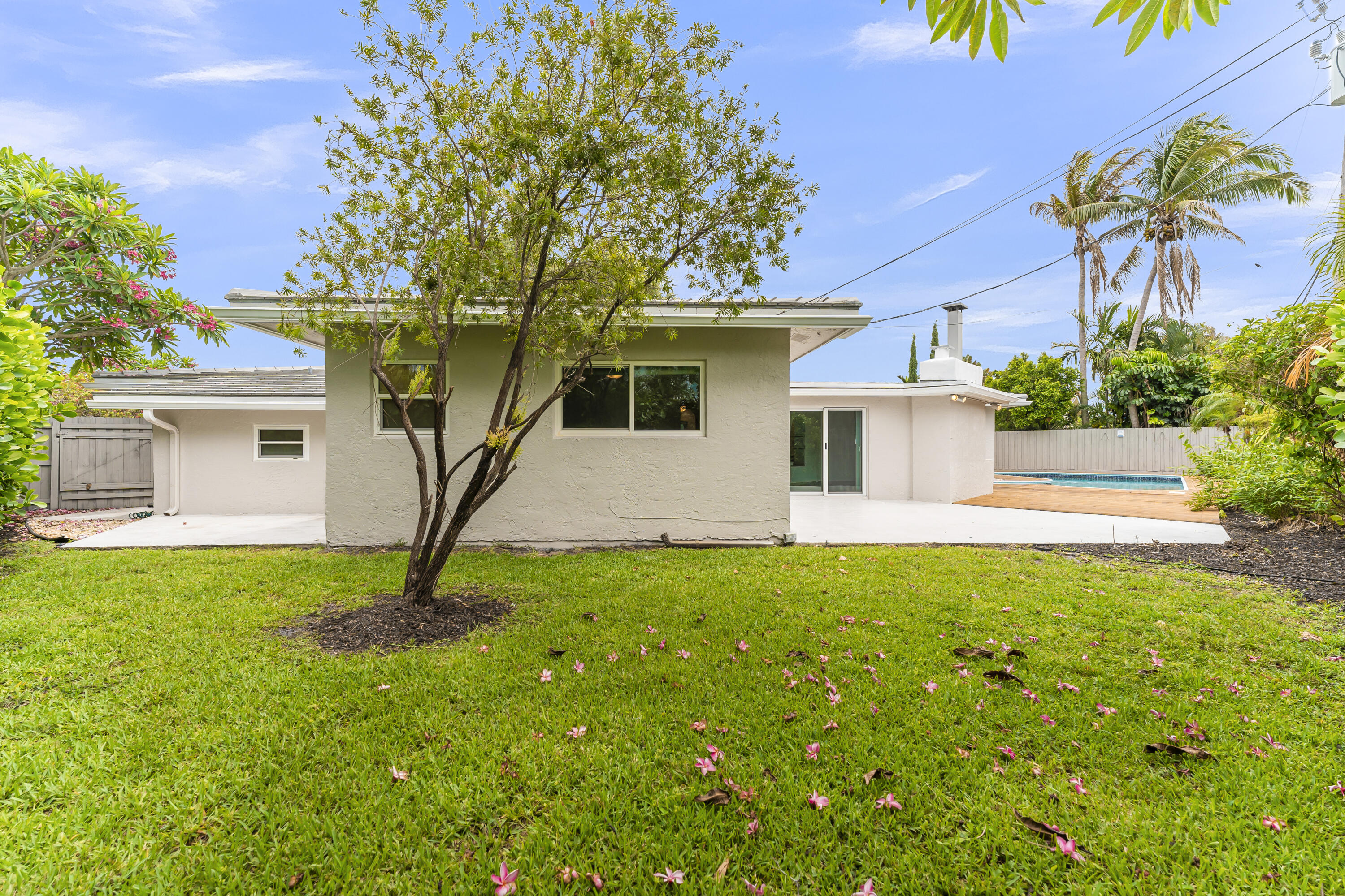 CORAL RIDGE COUNTRY CLUB - Residential