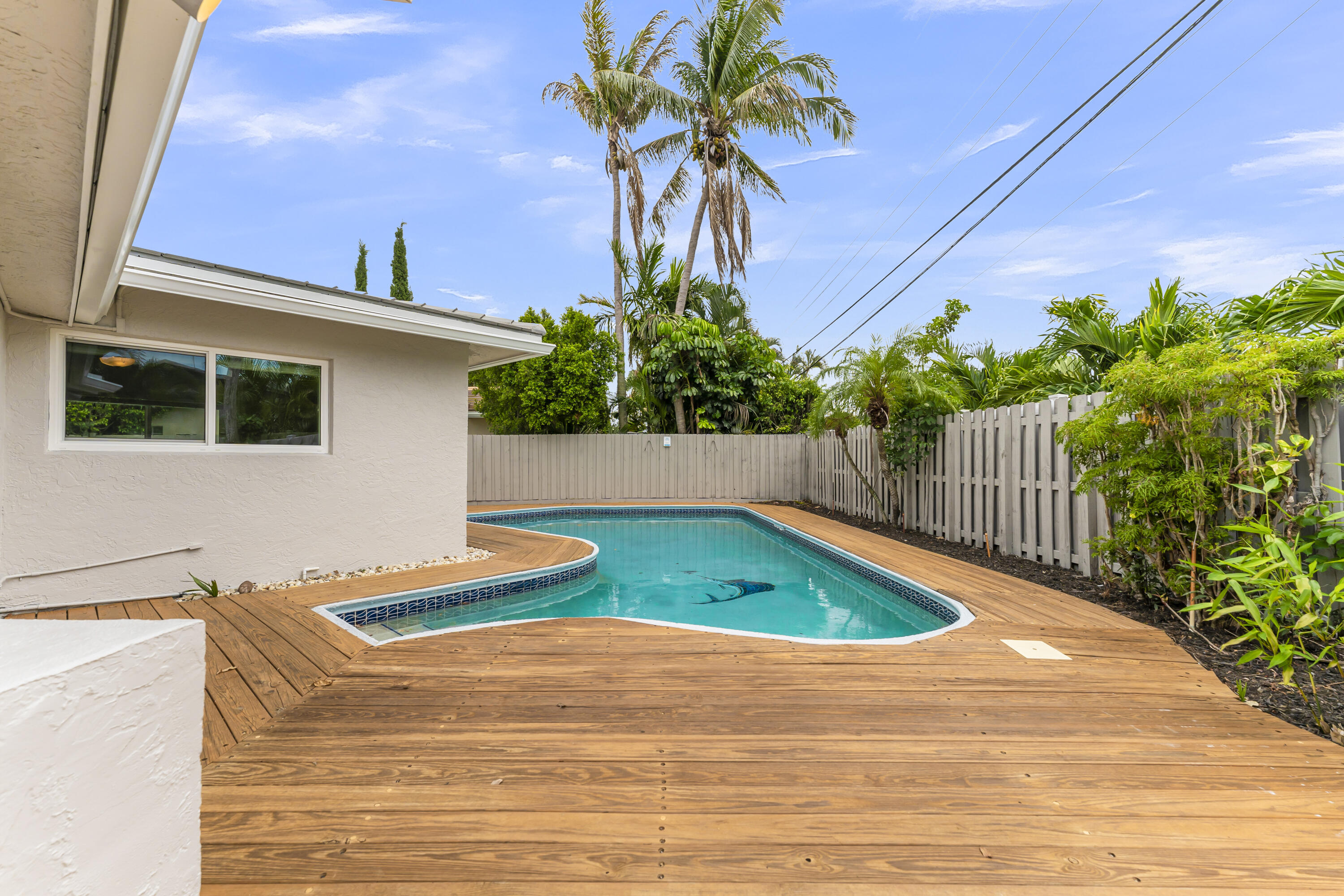 CORAL RIDGE COUNTRY CLUB - Residential