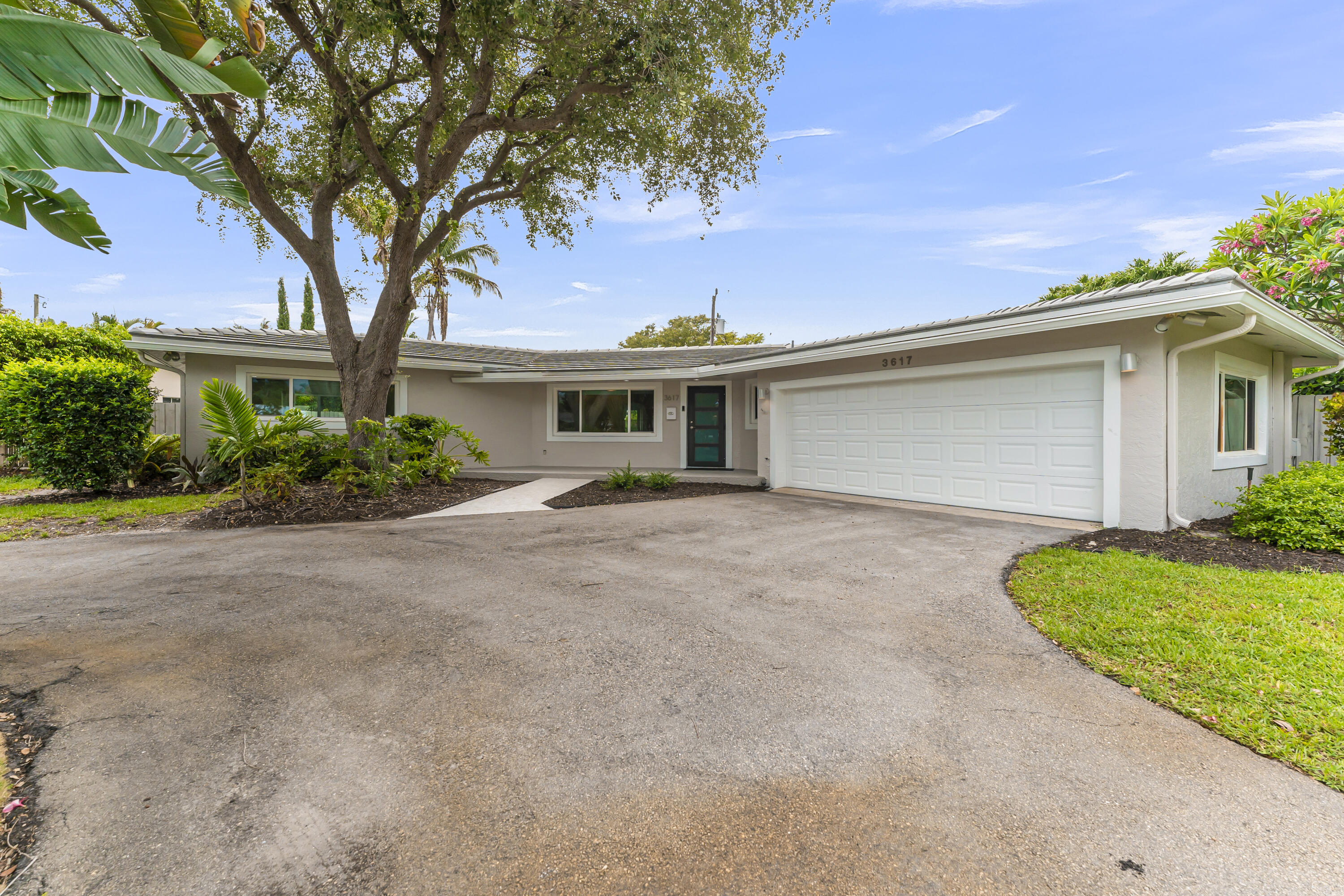 CORAL RIDGE COUNTRY CLUB - Residential