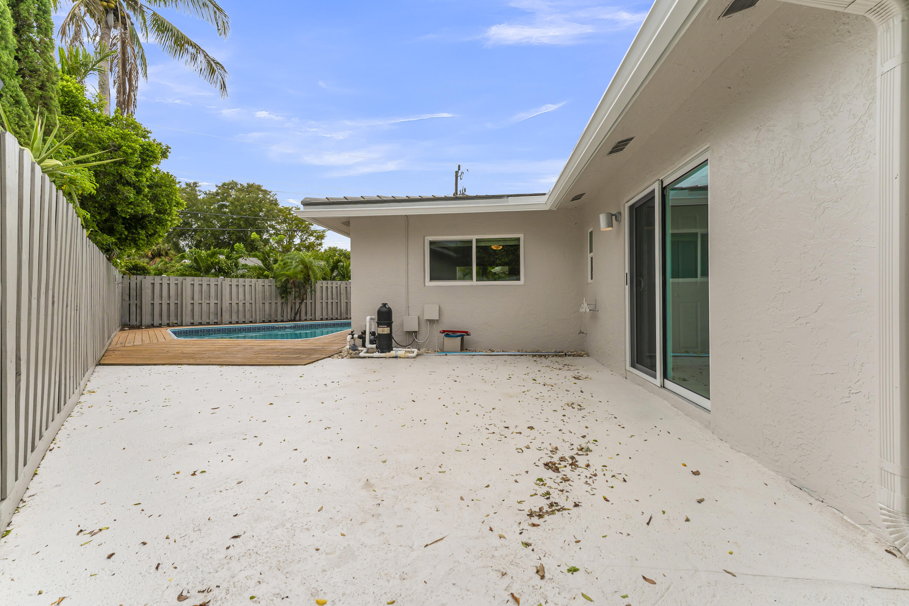 CORAL RIDGE COUNTRY CLUB - Residential