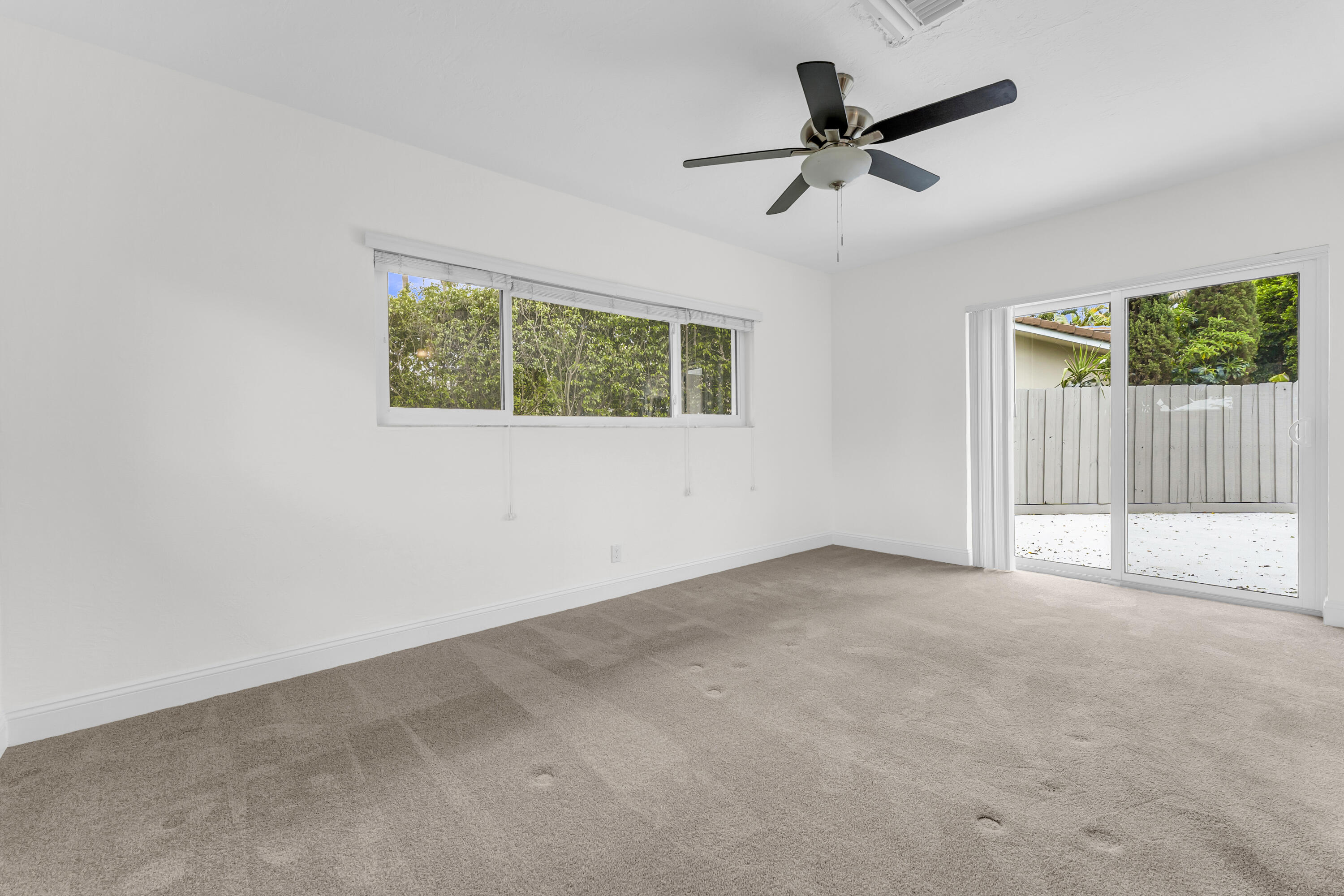 CORAL RIDGE COUNTRY CLUB - Residential