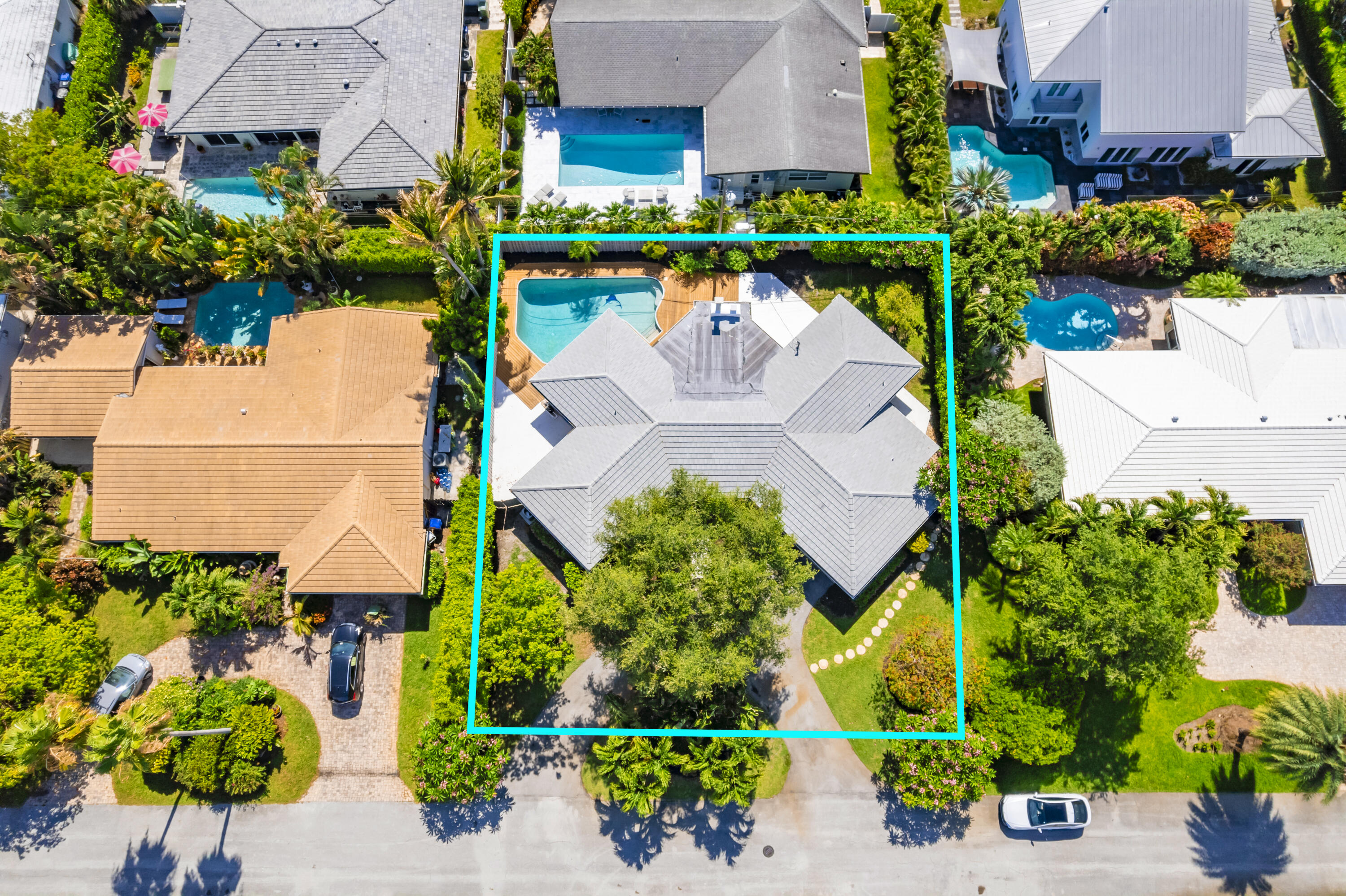 CORAL RIDGE COUNTRY CLUB - Residential