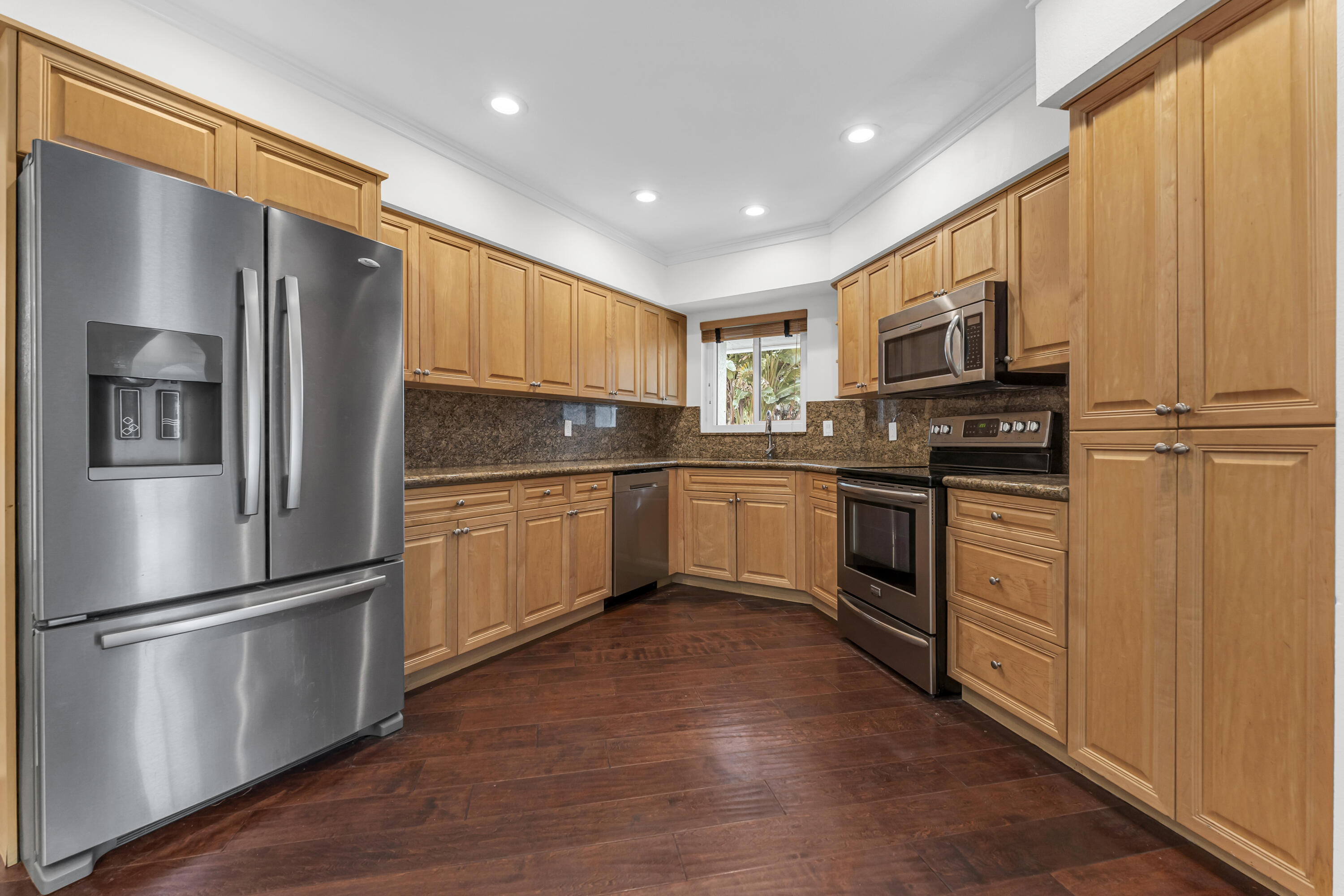 CORAL RIDGE COUNTRY CLUB - Residential