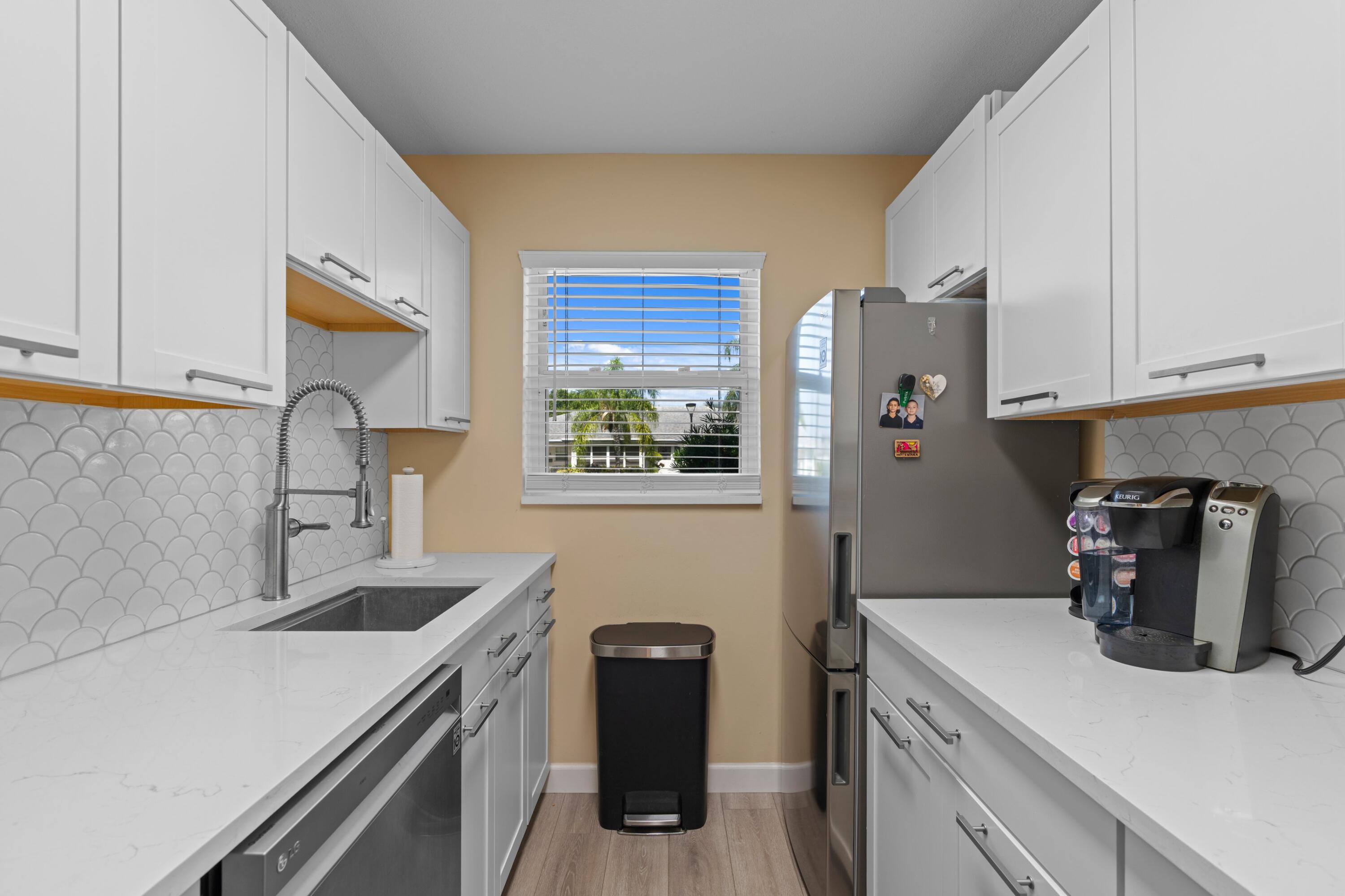 HIGH POINT OF DELRAY SEC 4 - Residential