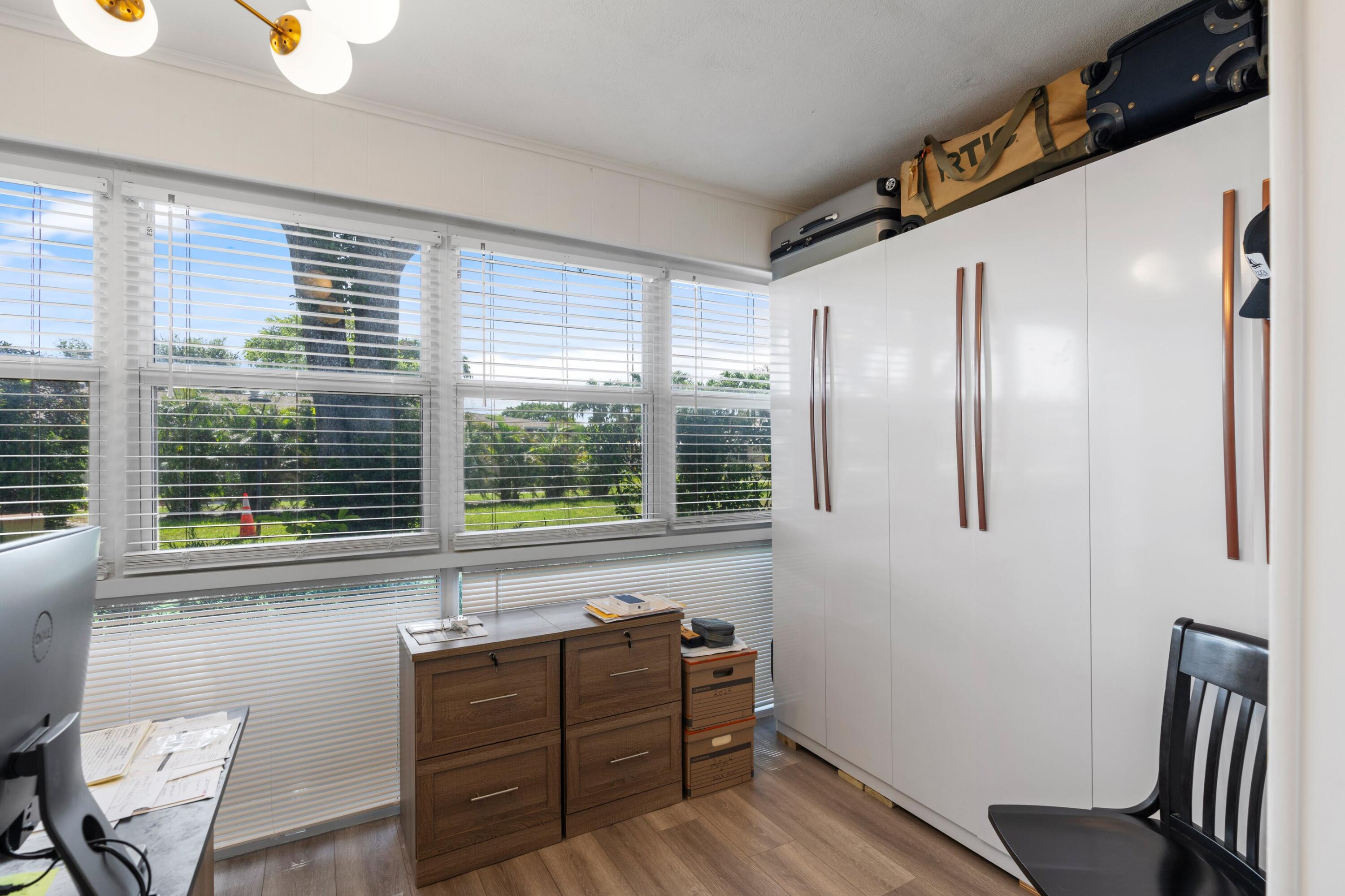 HIGH POINT OF DELRAY SEC 4 - Residential