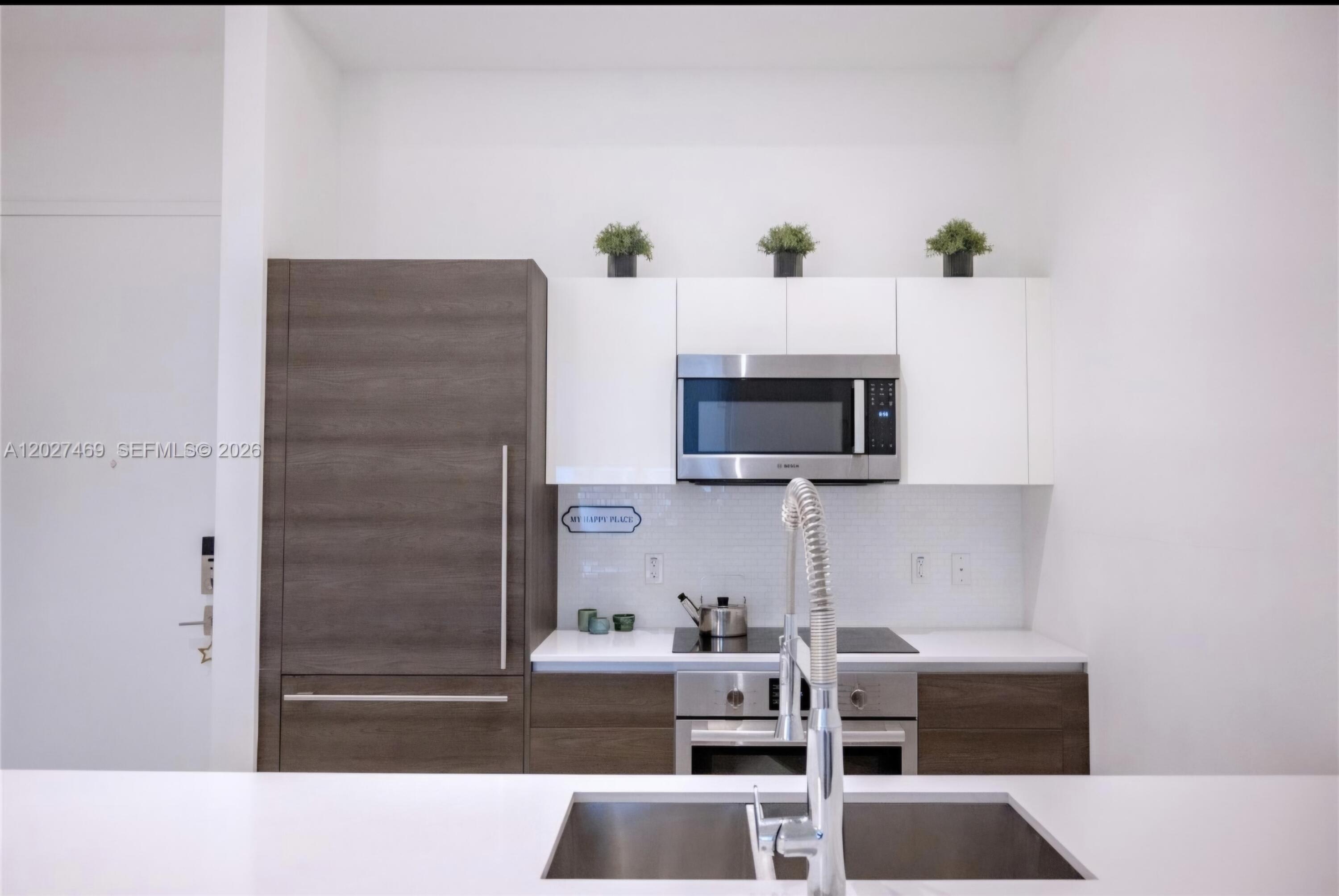 MERRICK MANOR CONDO - Residential Lease