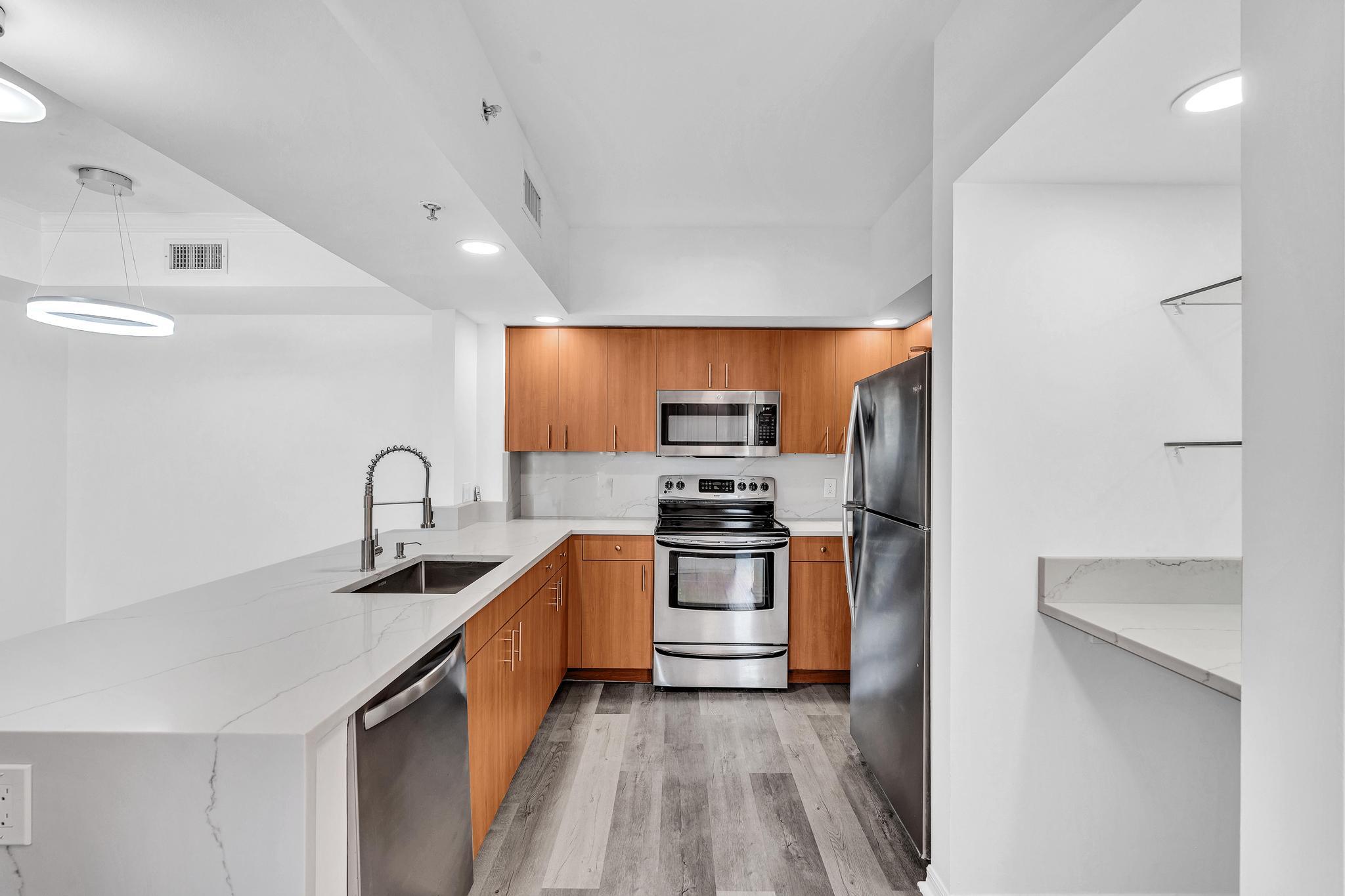 WAVERLY AT LAS OLAS CONDO - Residential