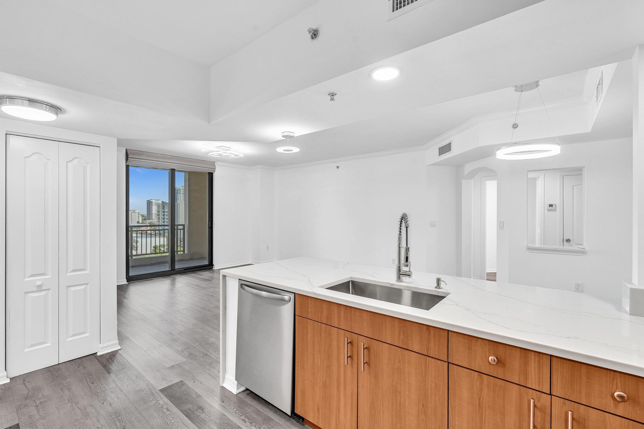 WAVERLY AT LAS OLAS CONDO - Residential