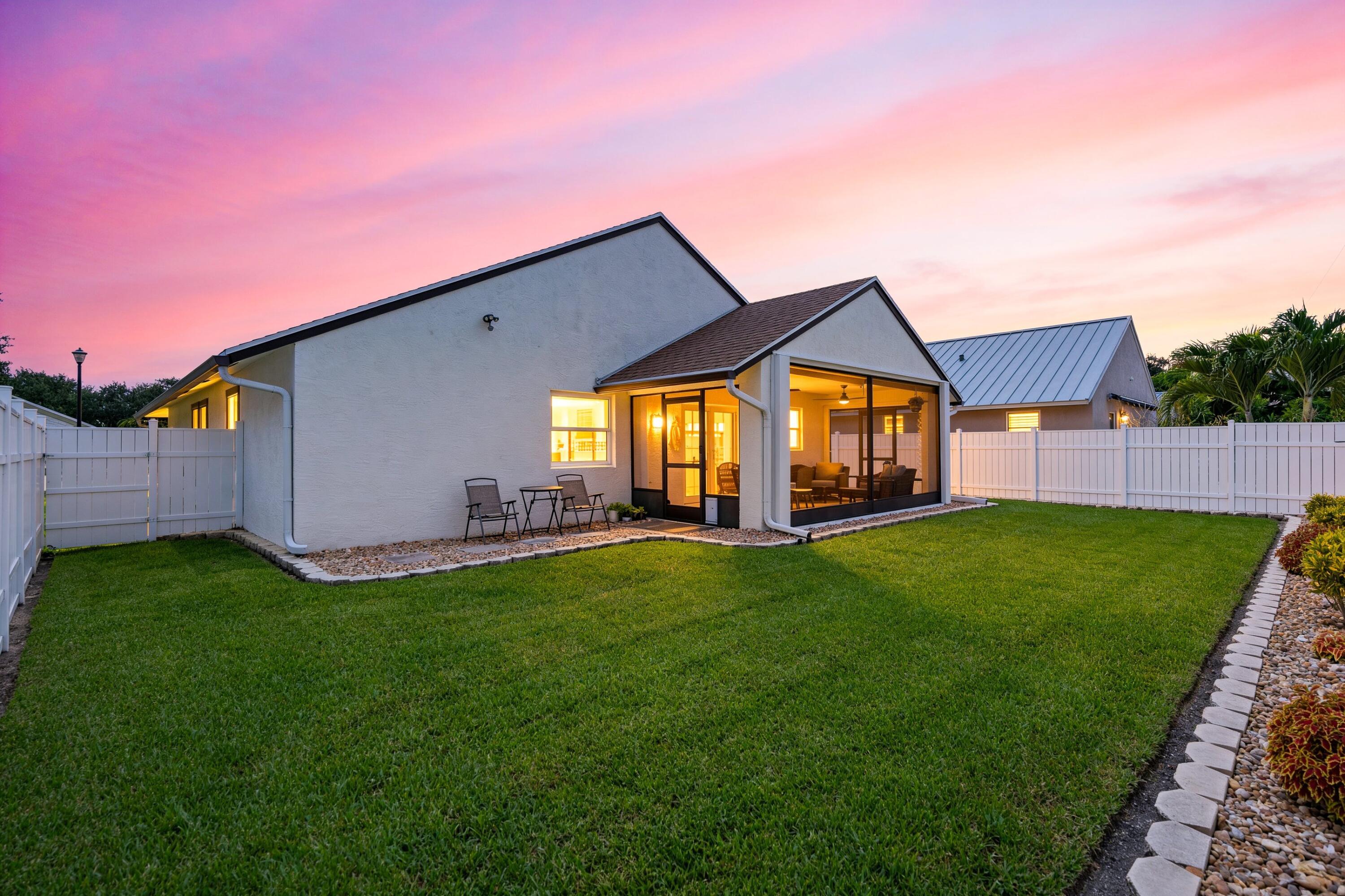 PENNOCK LANDING - Residential