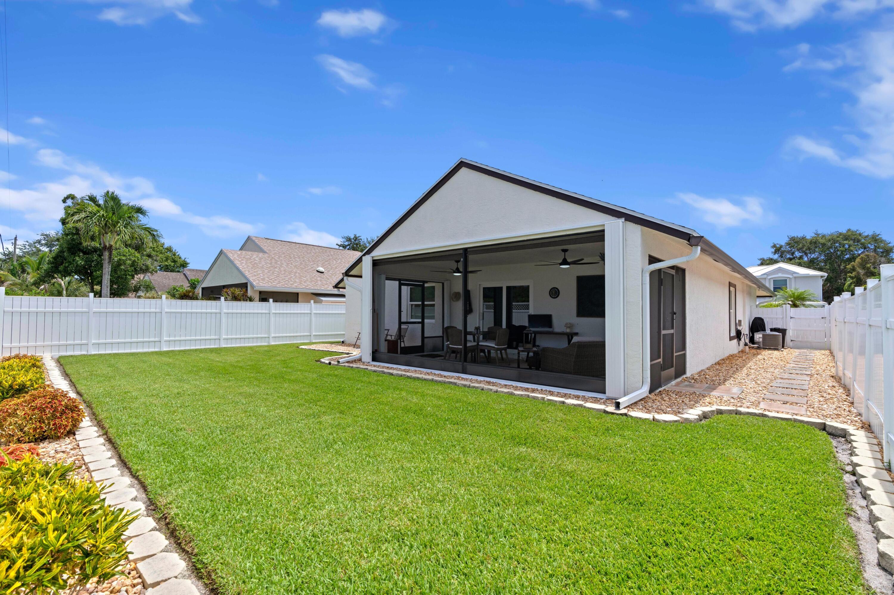 PENNOCK LANDING - Residential