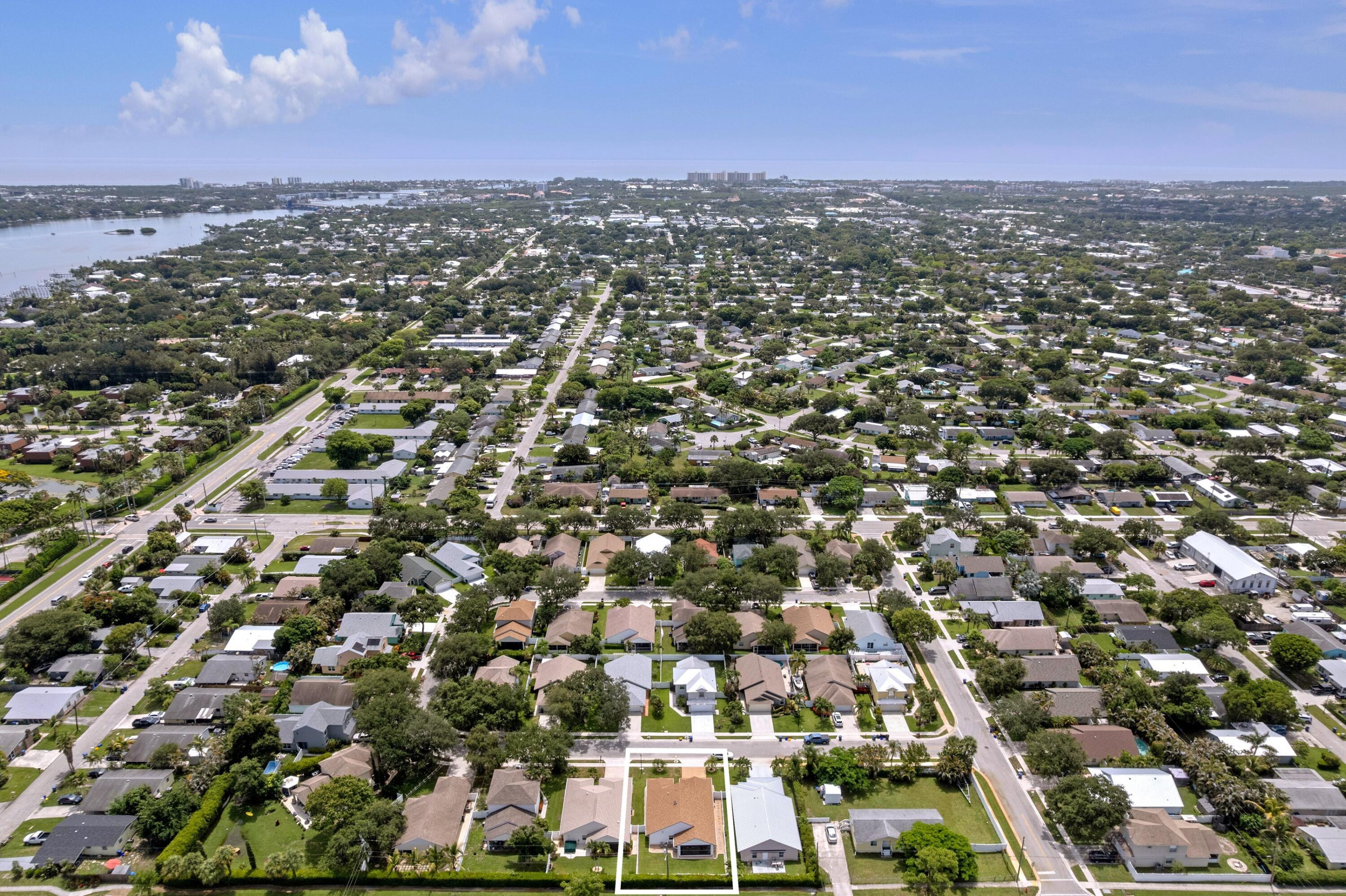 PENNOCK LANDING - Residential