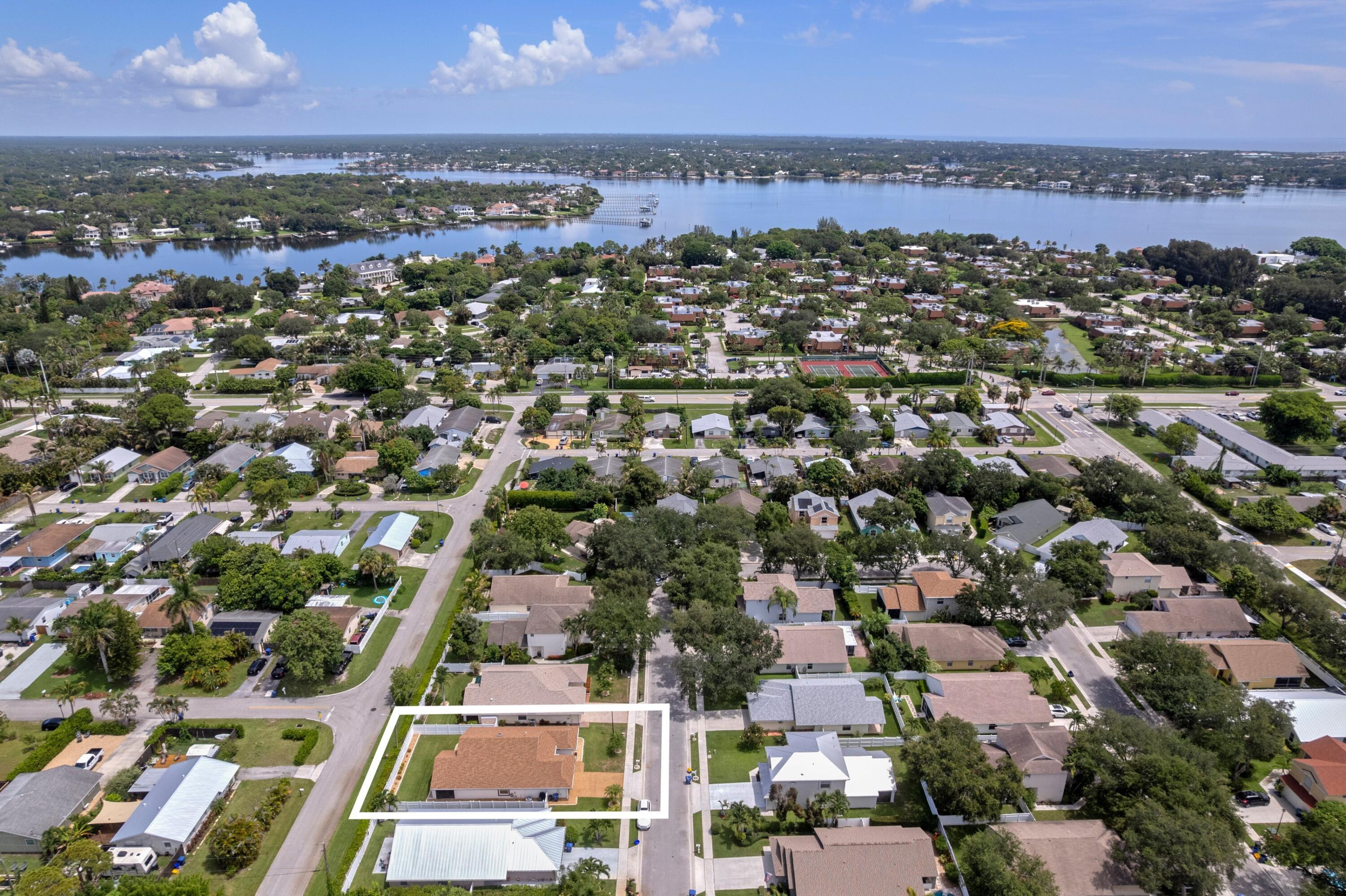 PENNOCK LANDING - Residential