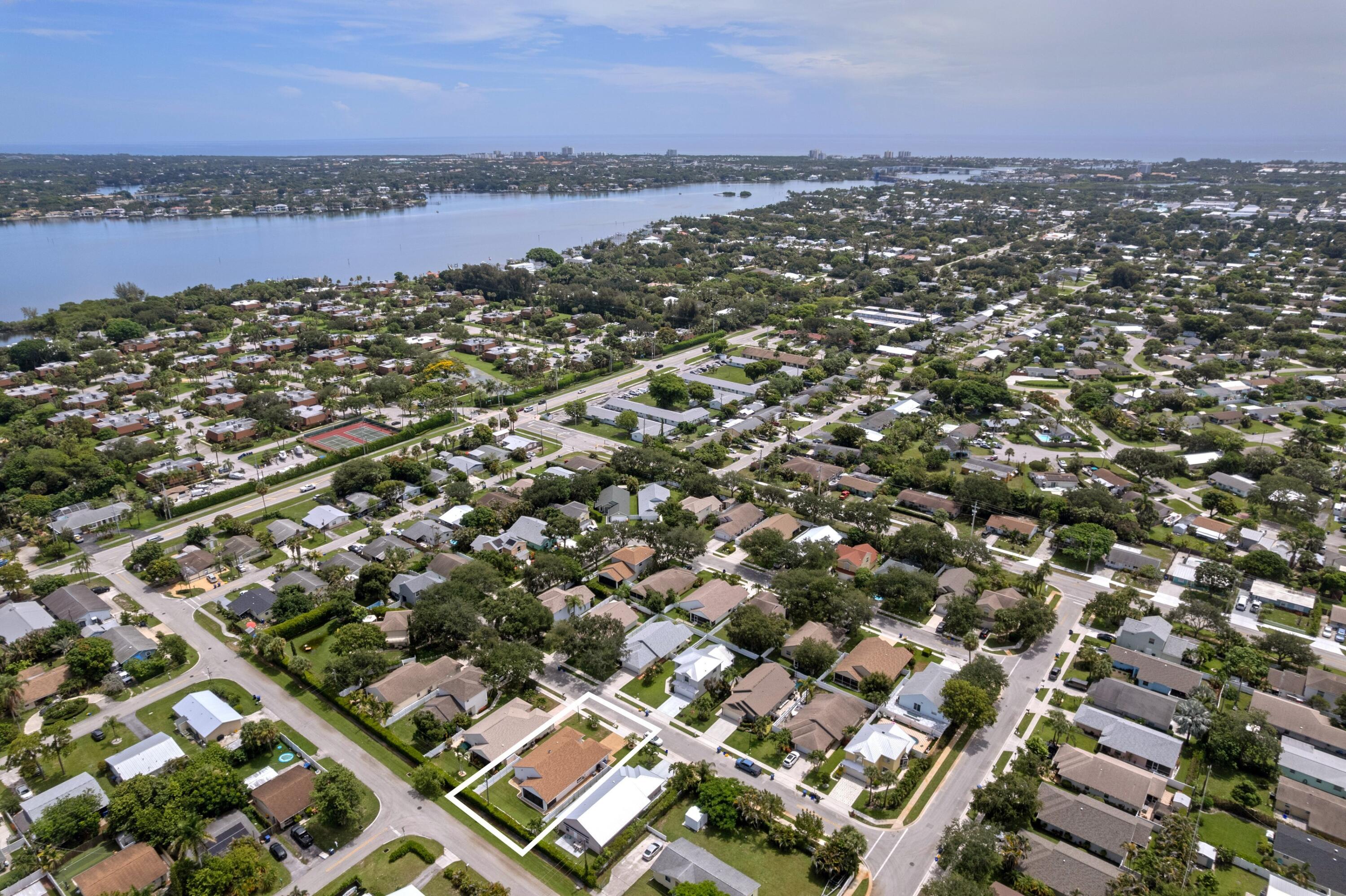 PENNOCK LANDING - Residential