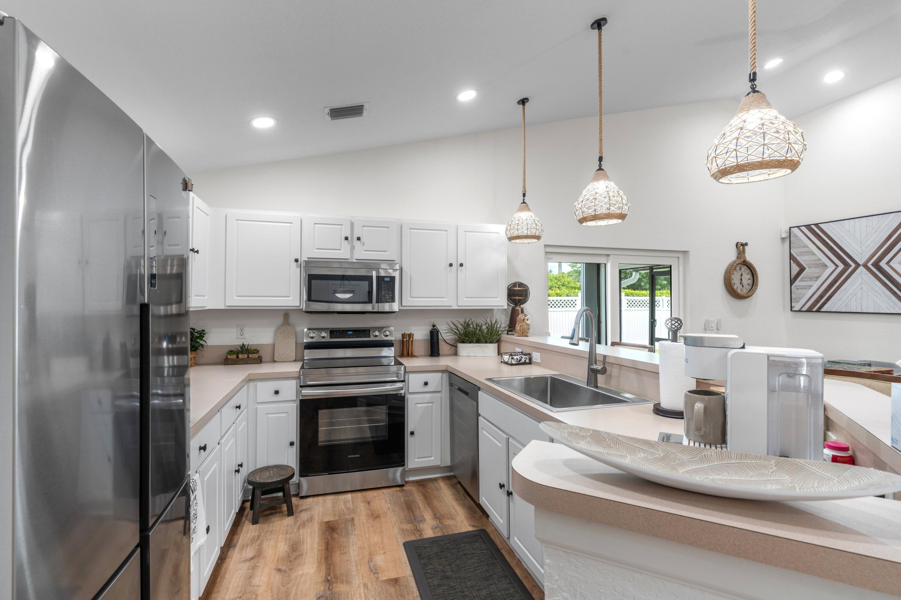 PENNOCK LANDING - Residential