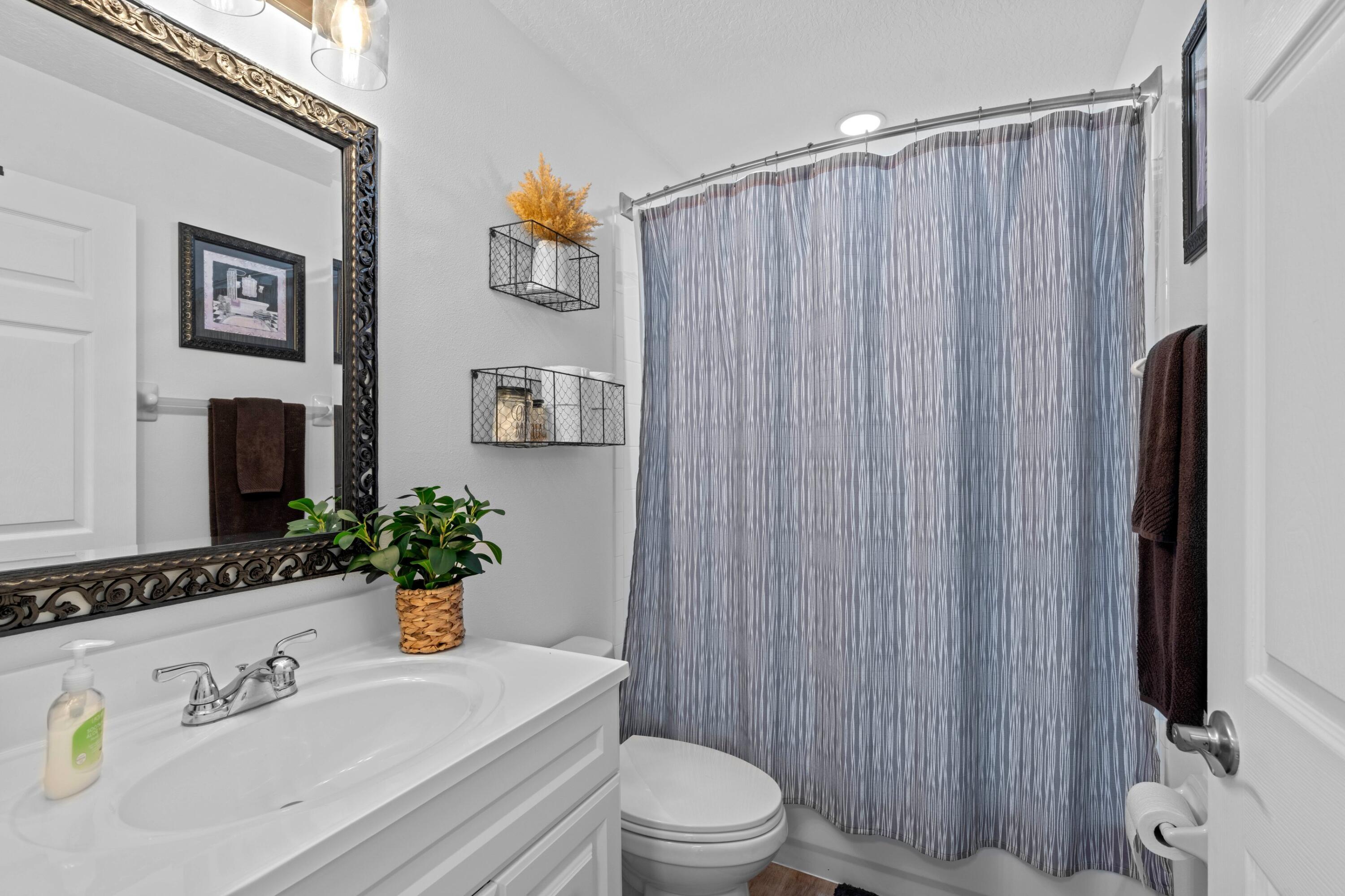 PENNOCK LANDING - Residential