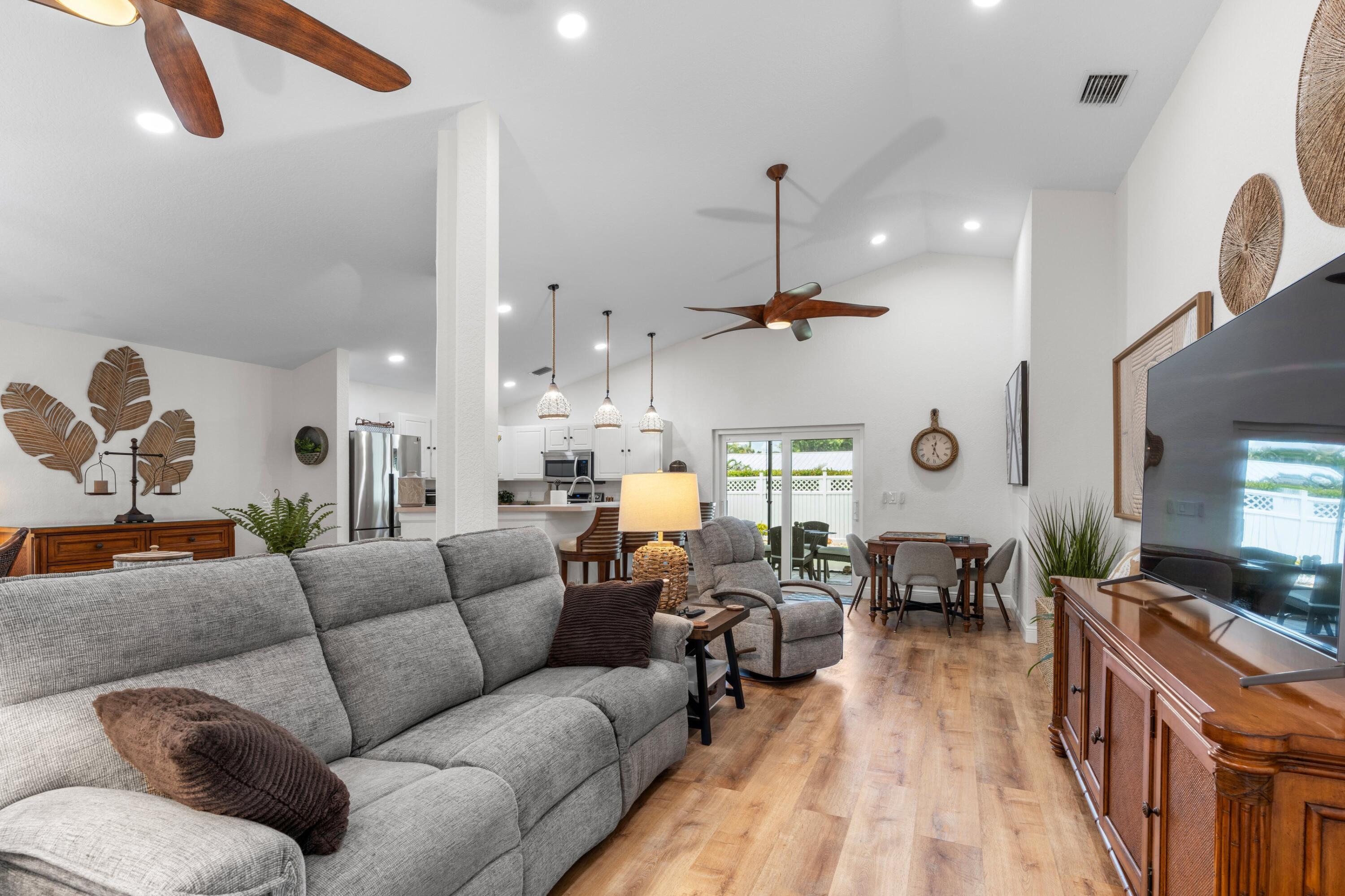 PENNOCK LANDING - Residential