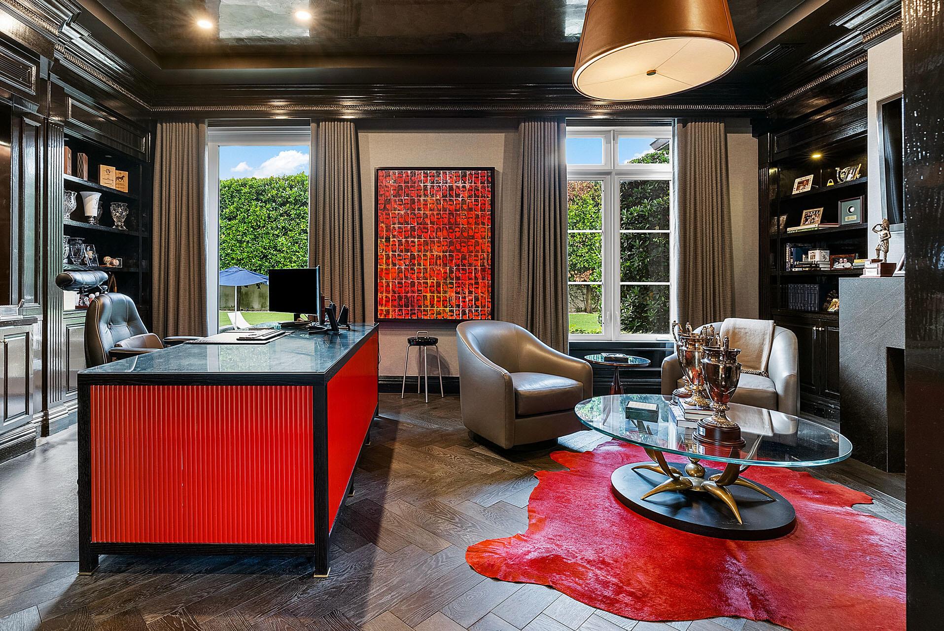 ROYAL PALM YACHT & COUNTRY CLUB - Residential