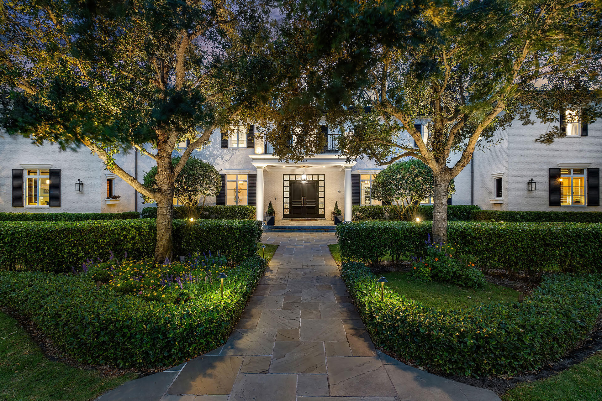ROYAL PALM YACHT & COUNTRY CLUB - Residential
