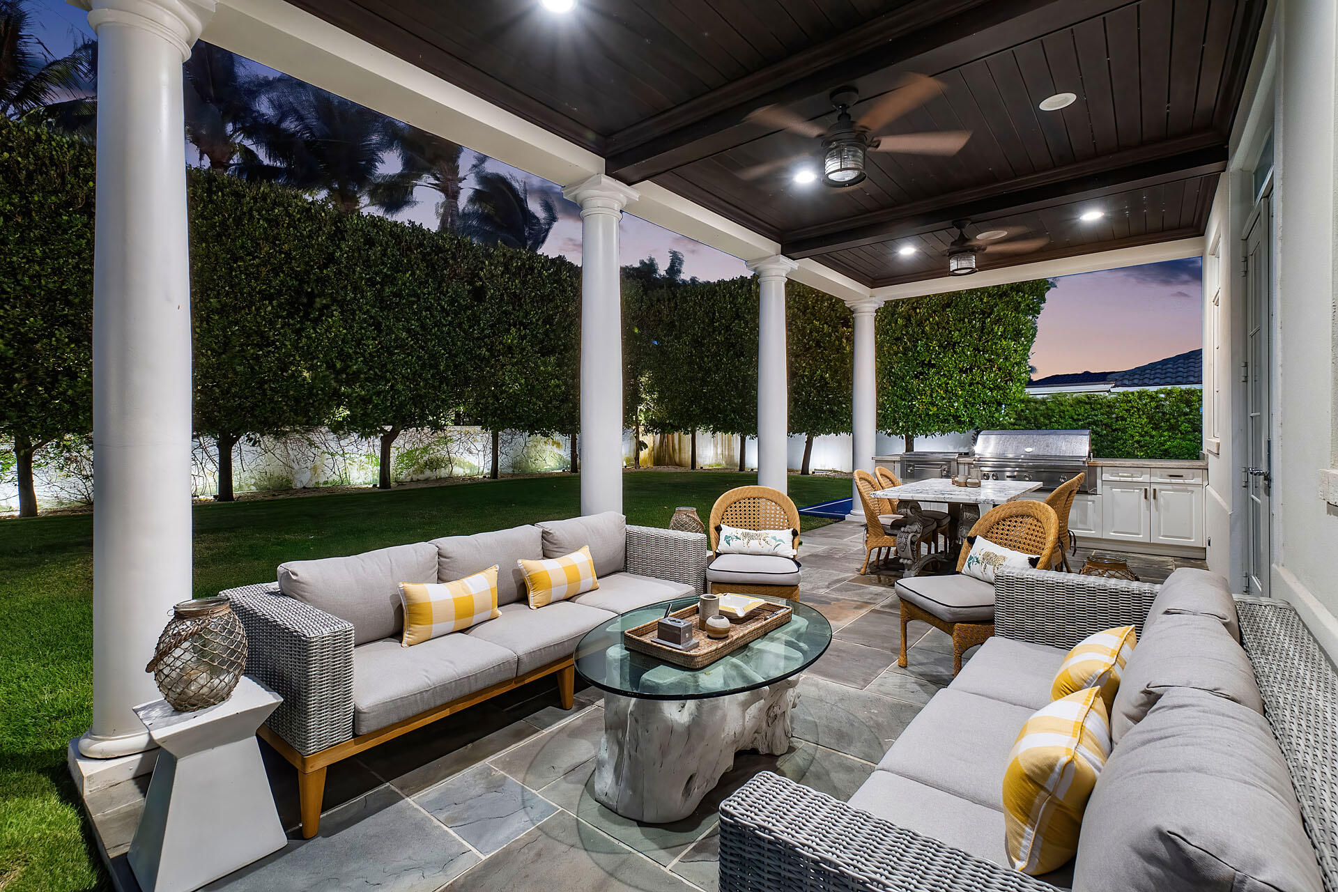 ROYAL PALM YACHT & COUNTRY CLUB - Residential