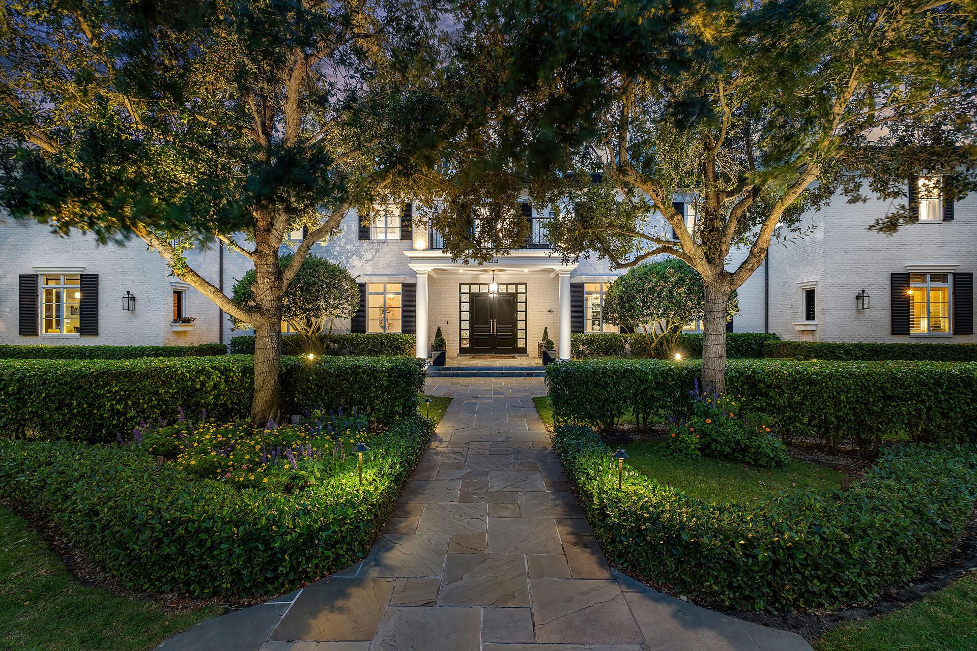 ROYAL PALM YACHT & COUNTRY CLUB - Residential